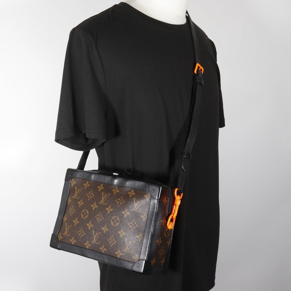 Louis Vuitton Monogram Brown Monogram Shoulder Bag (Pre-Owned)