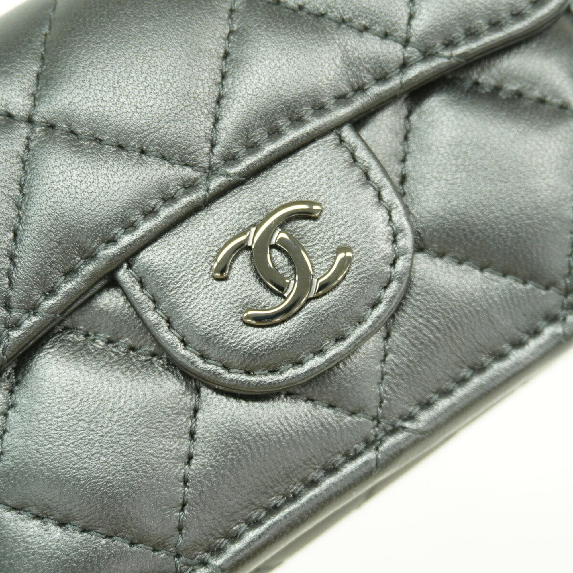 Chanel Black Leather Wallet (Tri-Fold) (Pre-Owned)