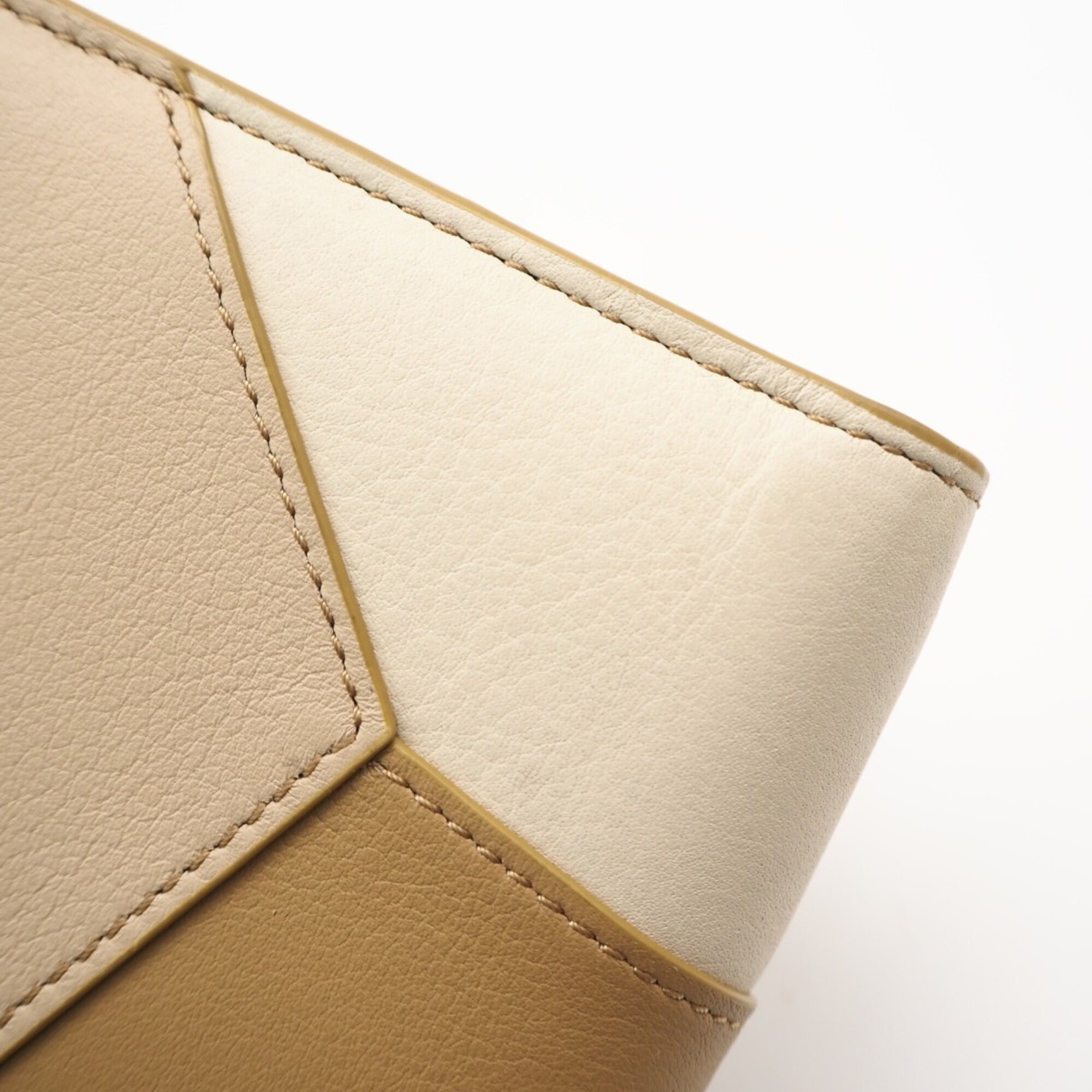 Loewe Beige Leather Wallet (Bi-Fold) (Pre-Owned)