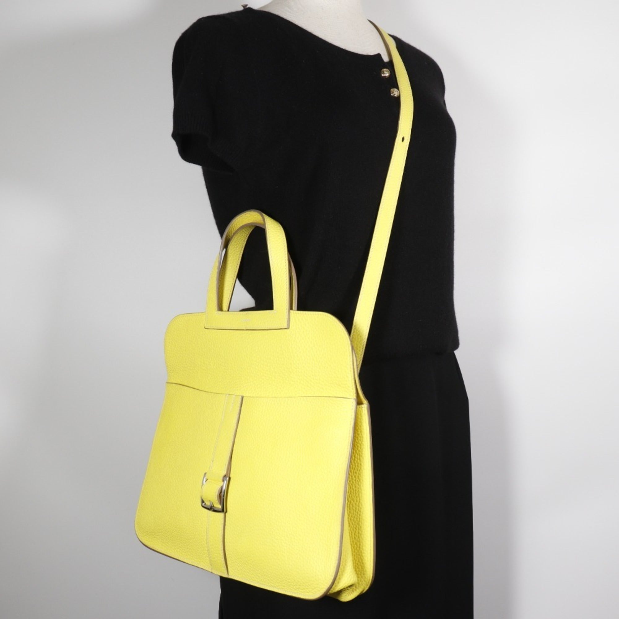 Hermes Taurillon Clemence Leather Handbag (Pre-Owned)