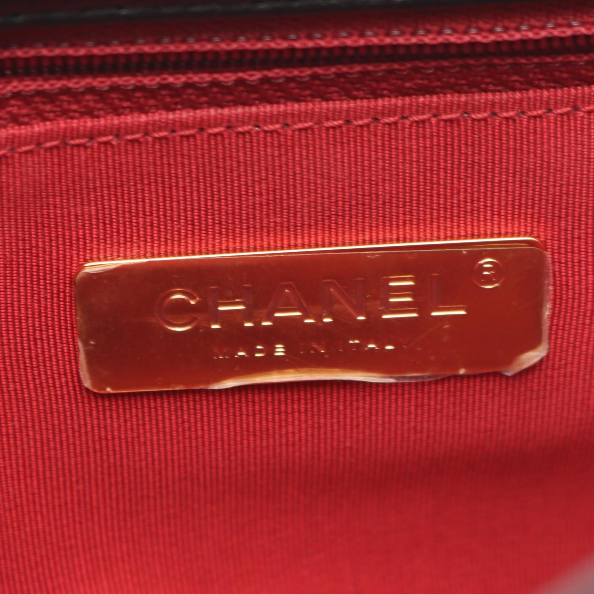 Chanel Black Leather Handbag Shoulder Bag (Pre-Owned)