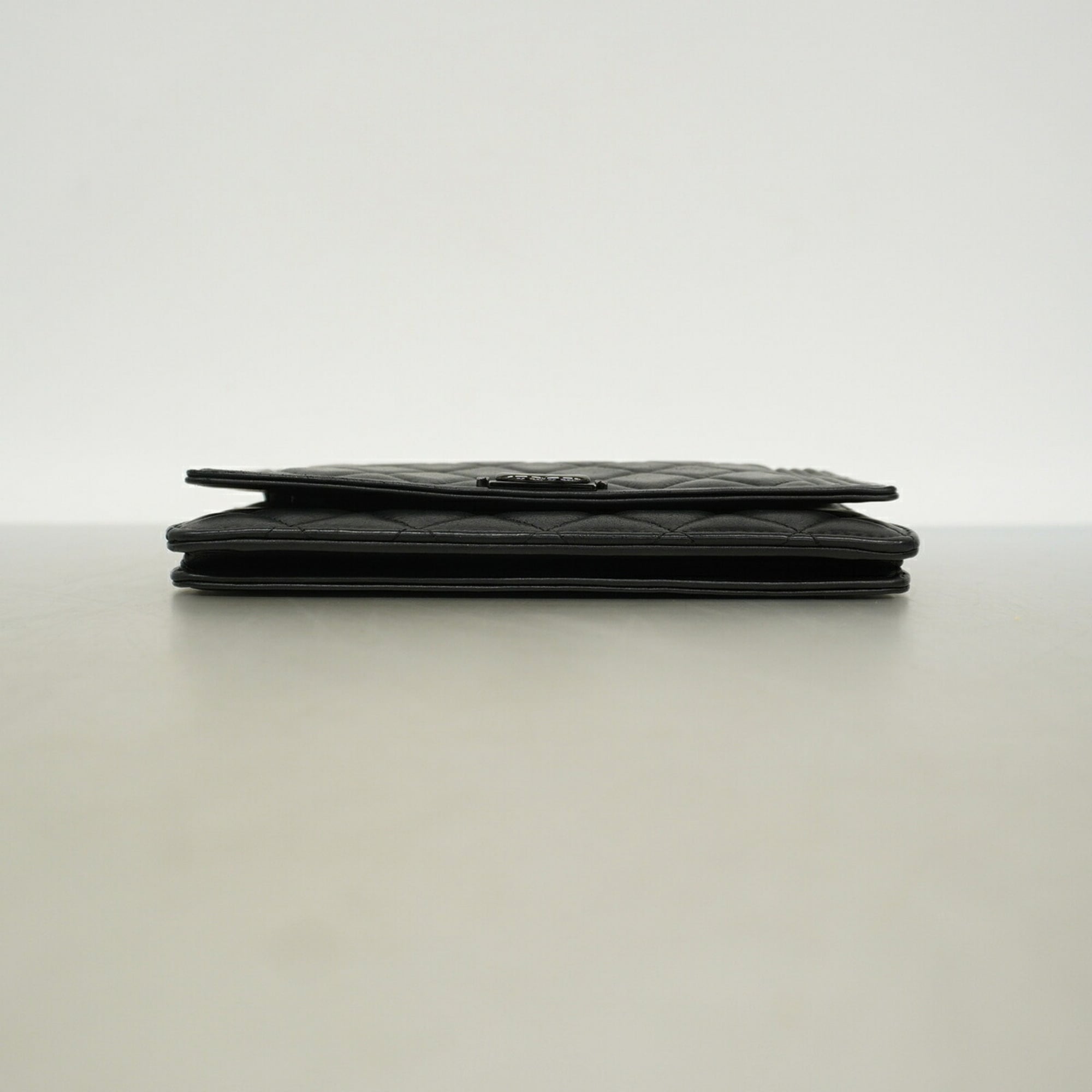 Chanel Black Leather Chain/Shoulder Wallet (Pre-Owned)