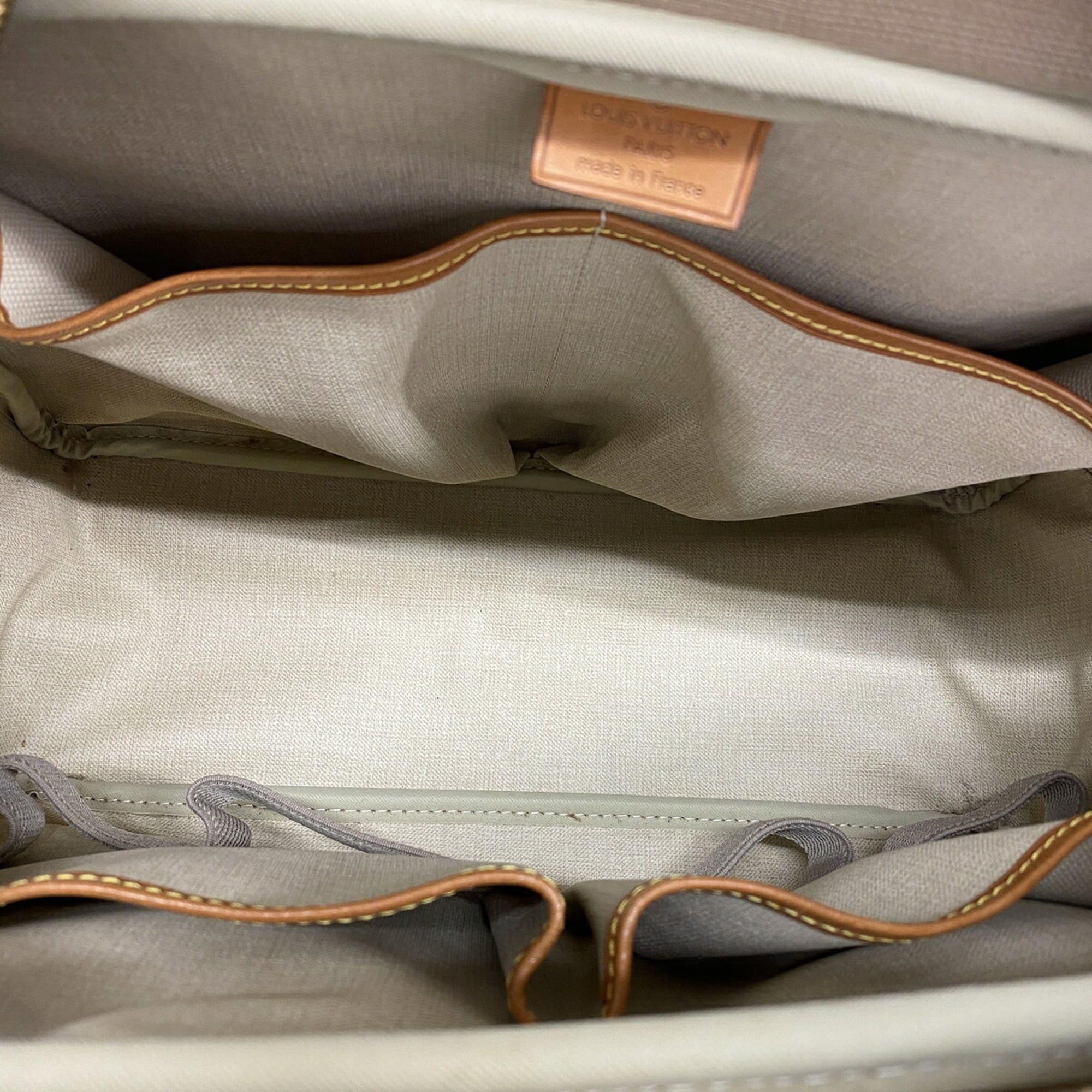 Louis Vuitton Brown Handbag (Pre-Owned)