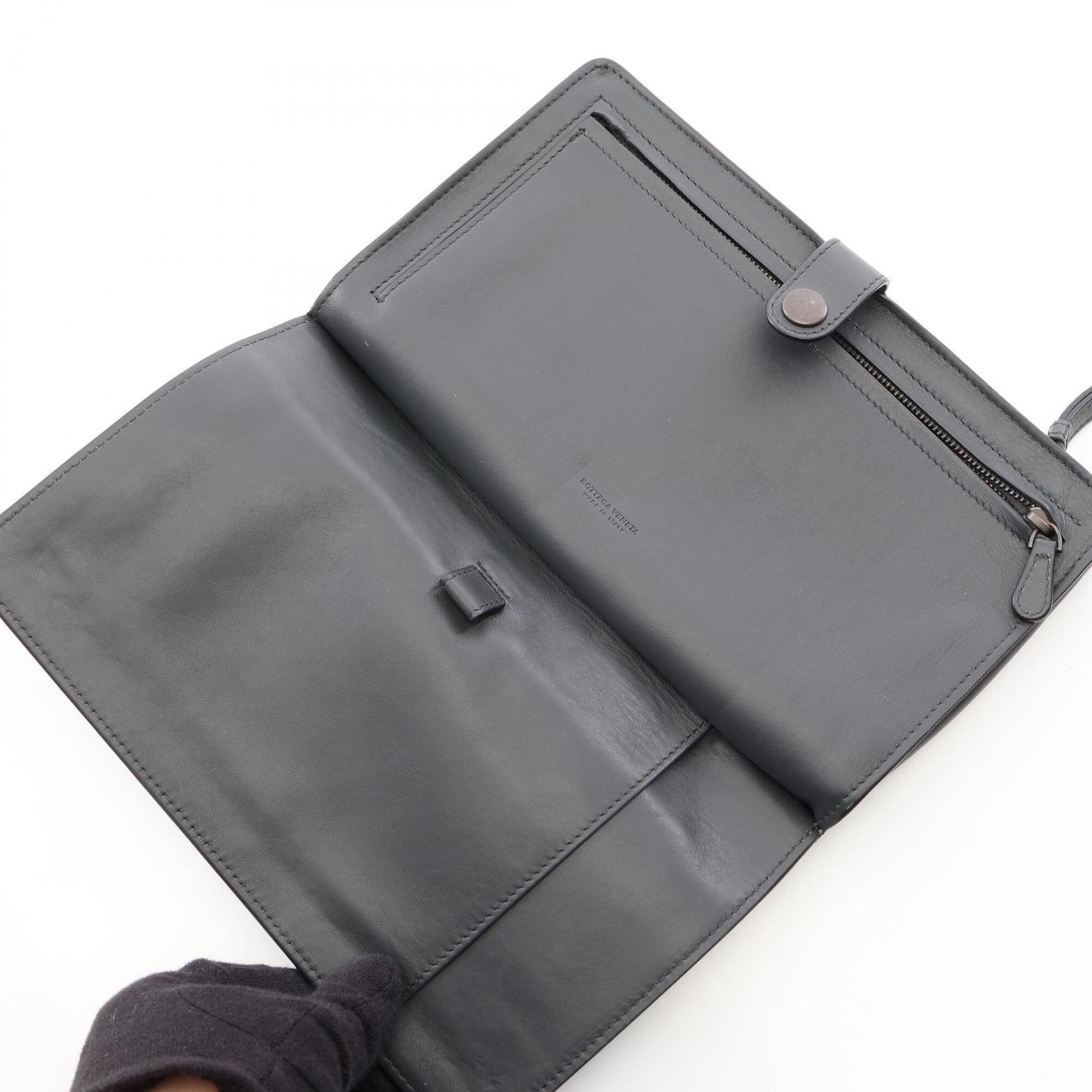 Bottega Veneta Intrecciato Gray Intrecciato Clutch Bag Handbag (Pre-Owned)