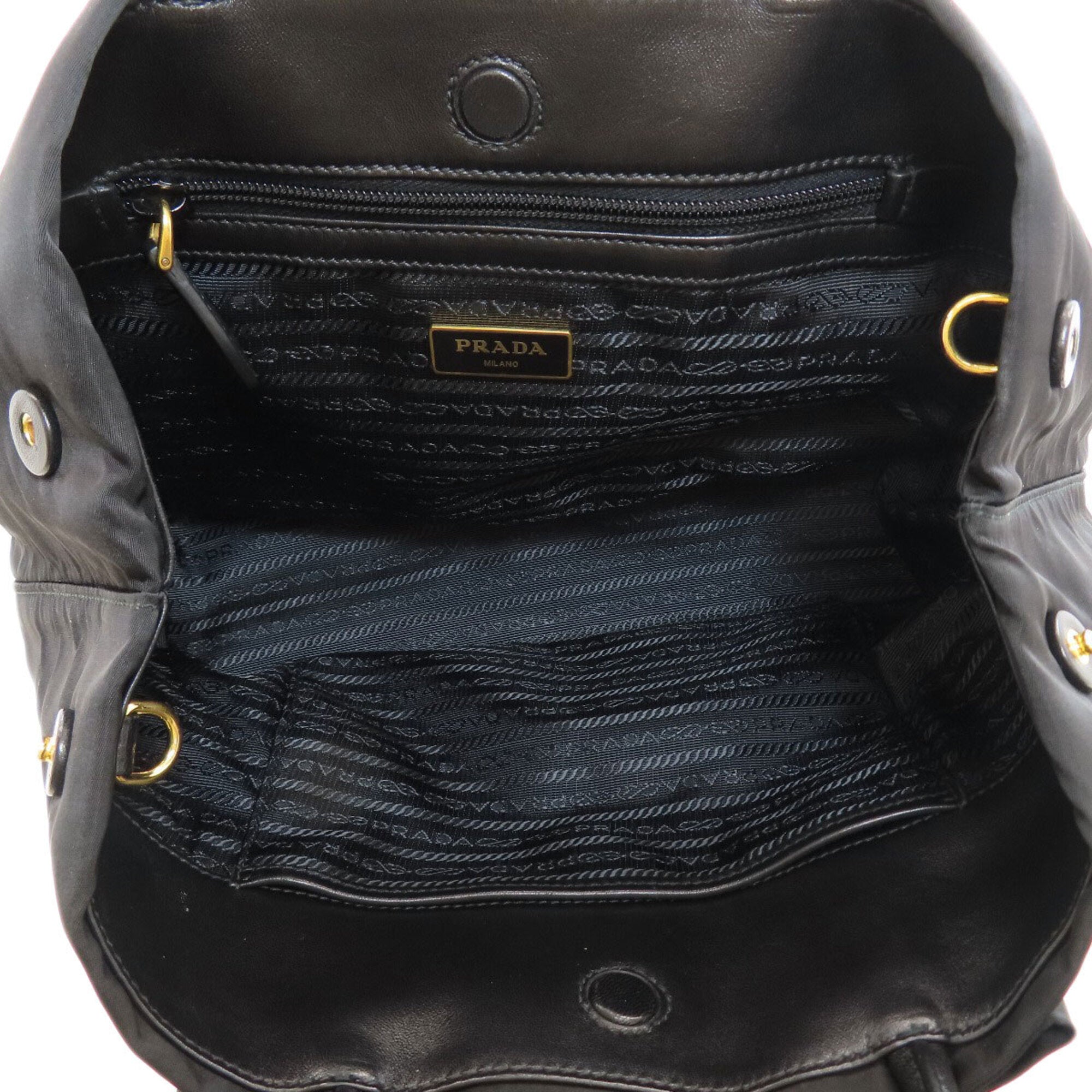 Prada Black Nylon Handbag (Pre-Owned)