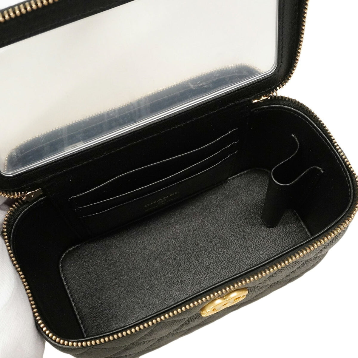 Chanel Black Grained Calfskin Shoulder Bag (Pre-Owned)