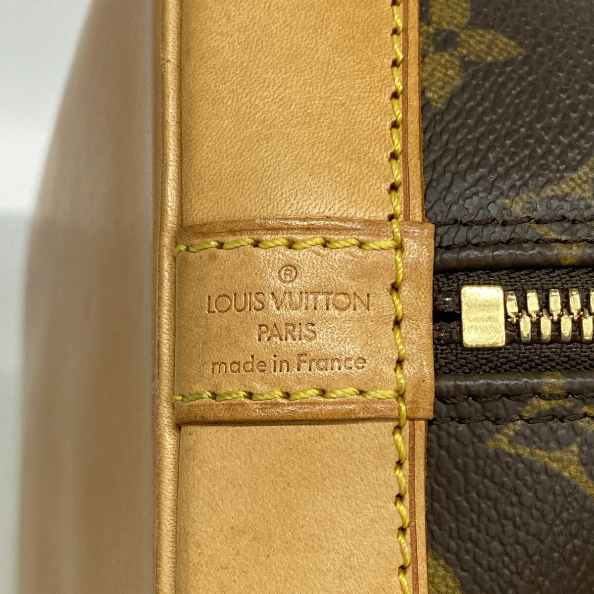 Louis Vuitton Brown Handbag (Pre-Owned)