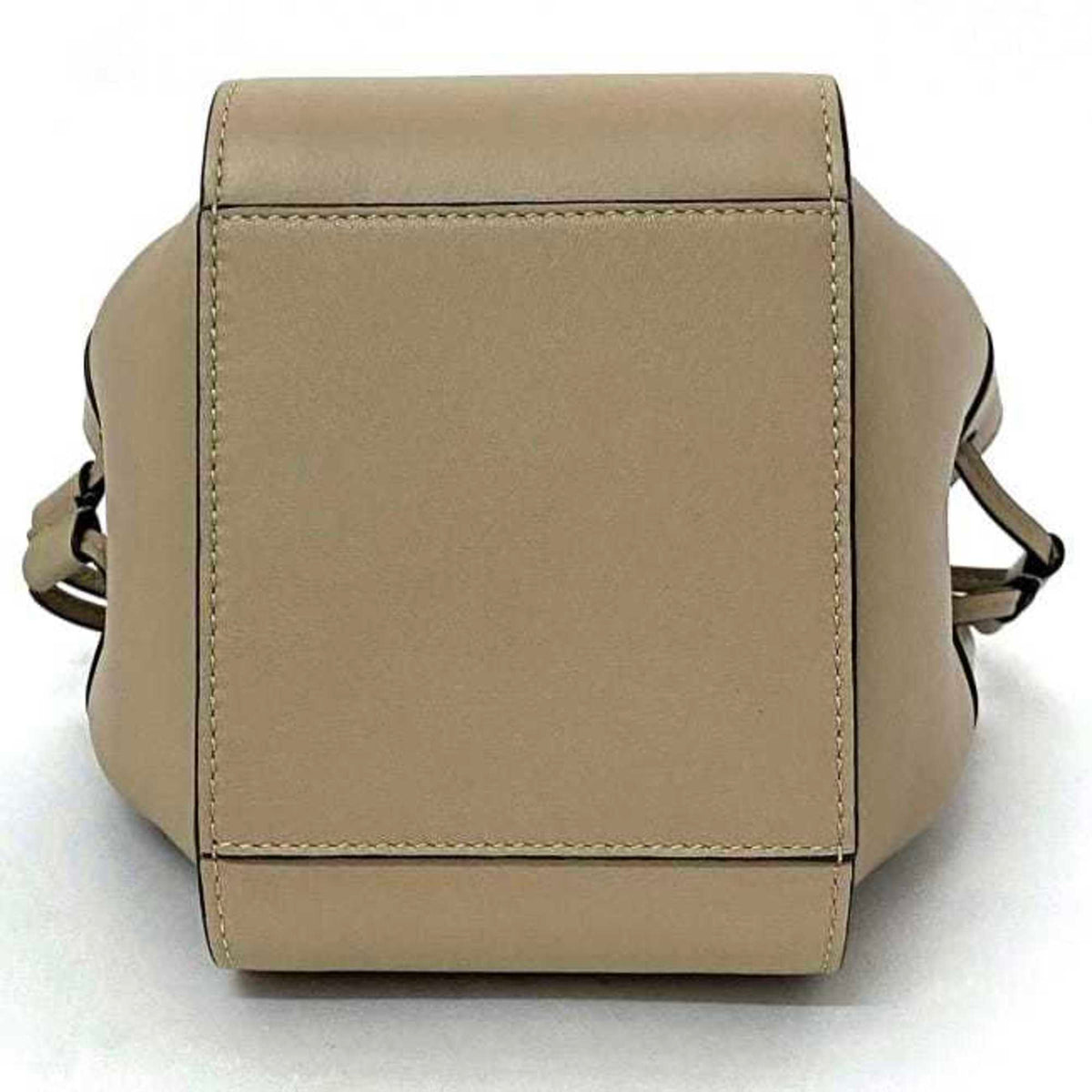 Loewe Hammock Beige Leather Handbag Shoulder Bag (Pre-Owned)