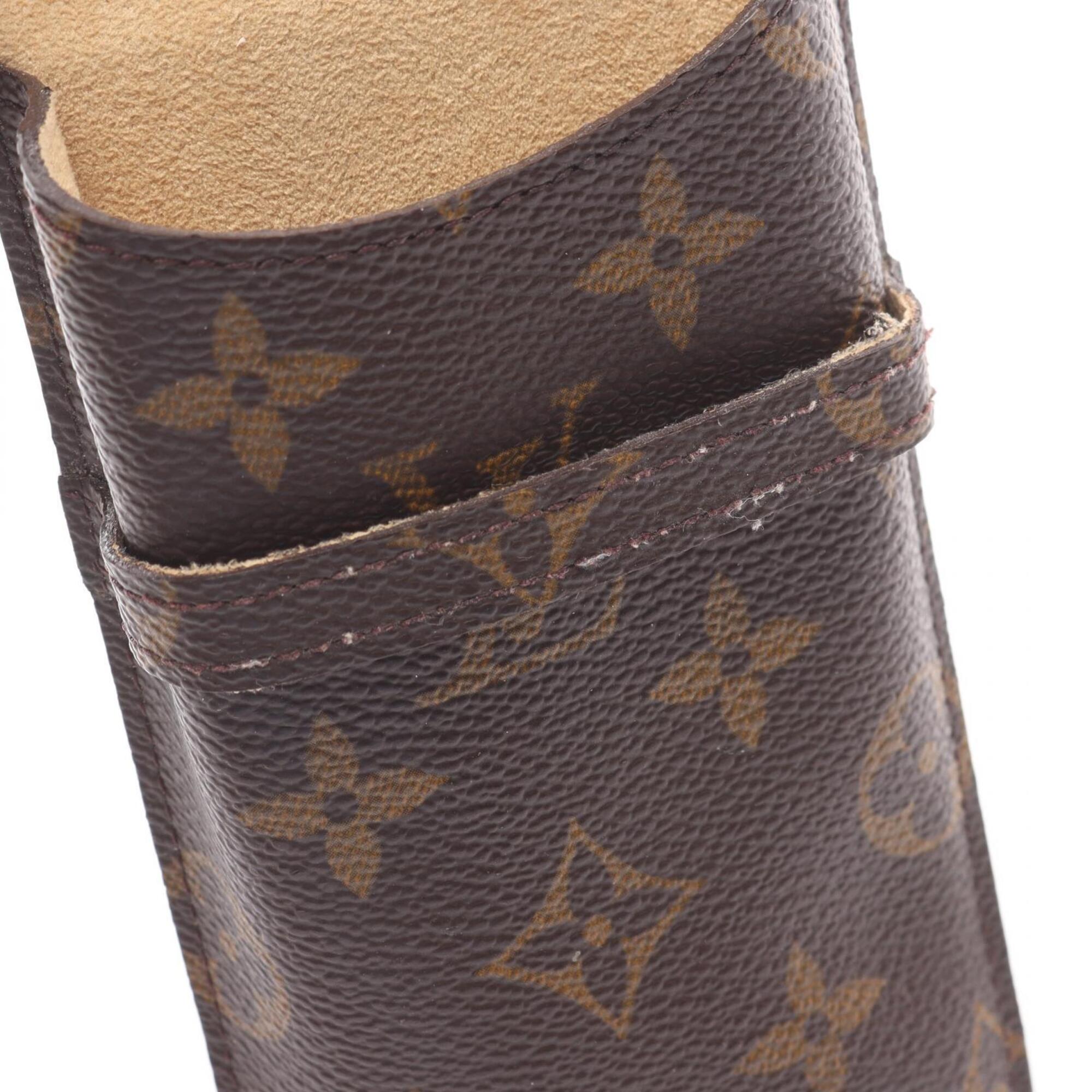 Louis Vuitton Brown Monogram Monogram Pouch (Pre-Owned)