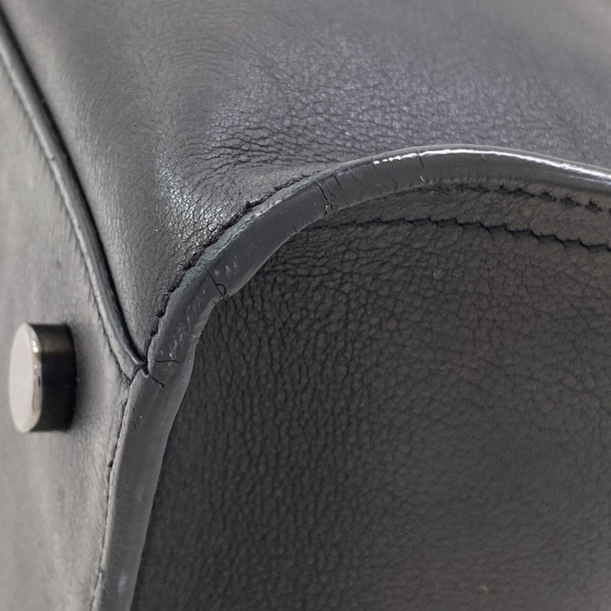 Saint Laurent Black Leather Handbag (Pre-Owned)