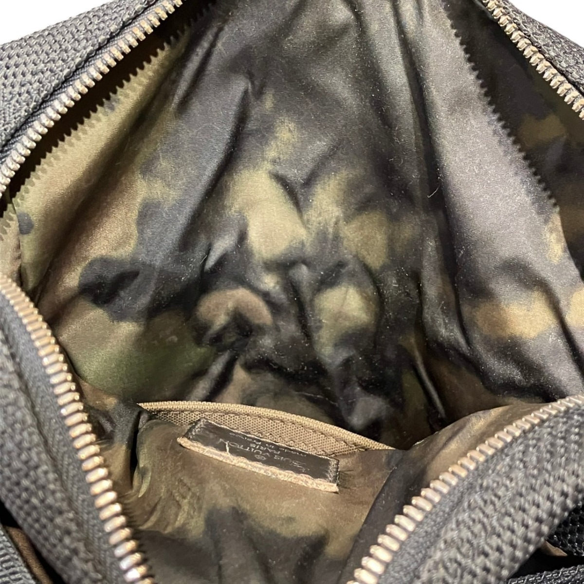 Louis Vuitton Black Damier Geant Shoulder Bag (Pre-Owned)
