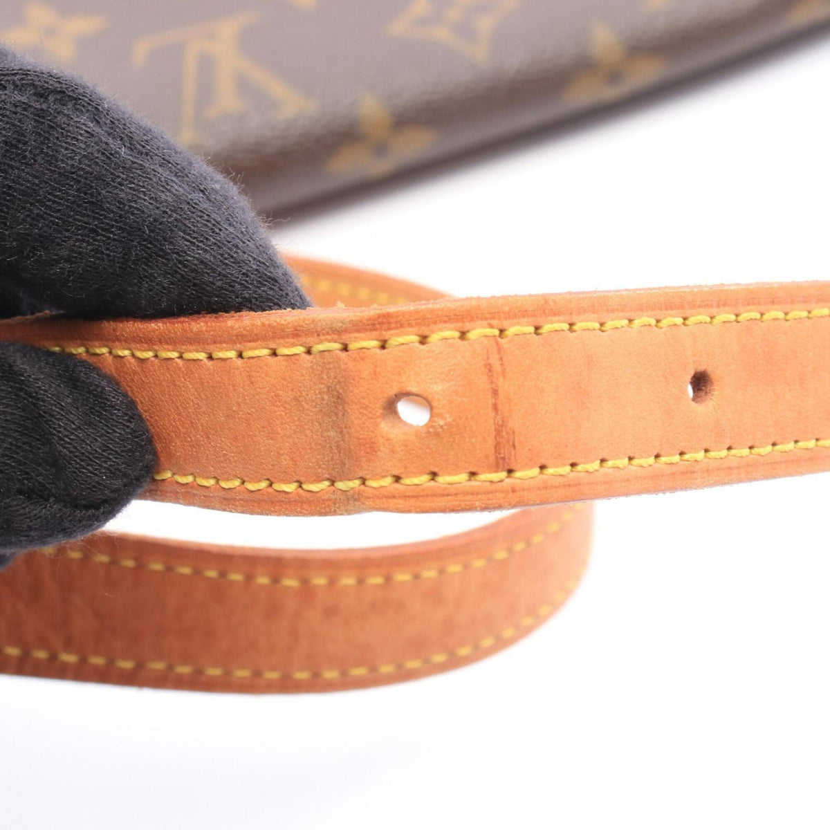 Louis Vuitton Brown Coated Canvas Leather Handbag Shoulder Bag (Pre-Owned)