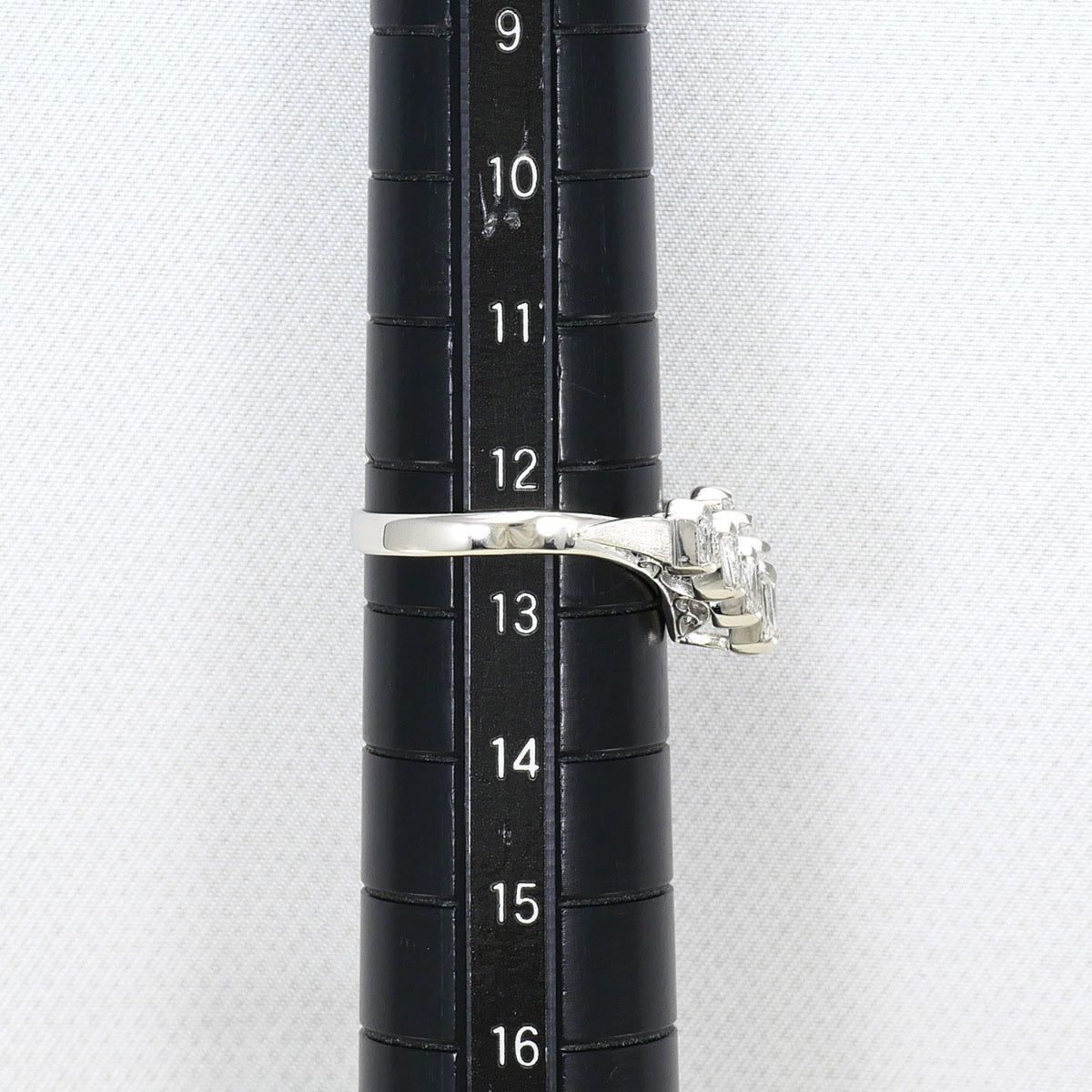 Unbranded Platinum Platinum 900 Band Ring (Pre-Owned)