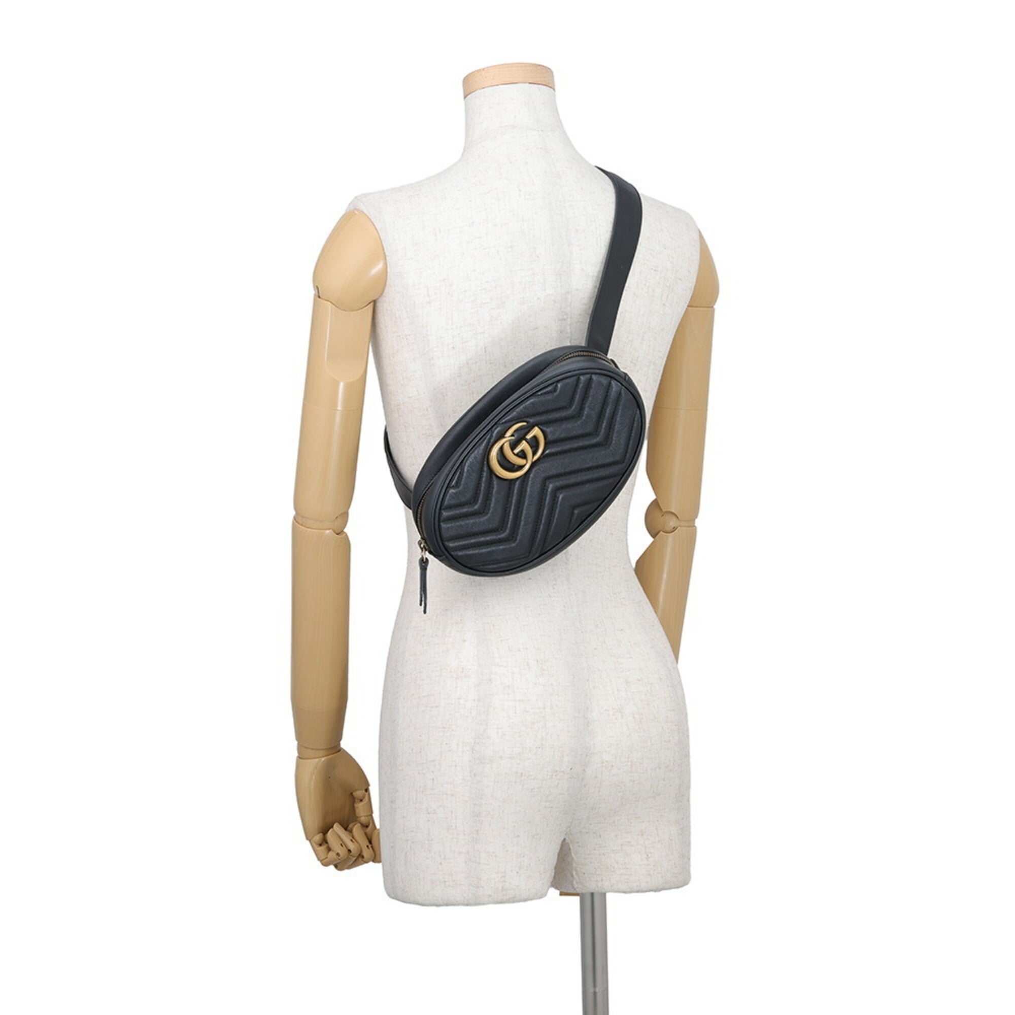 Gucci Gg Marmont Black Leather Handbag Pouch Sling Bag (Pre-Owned)