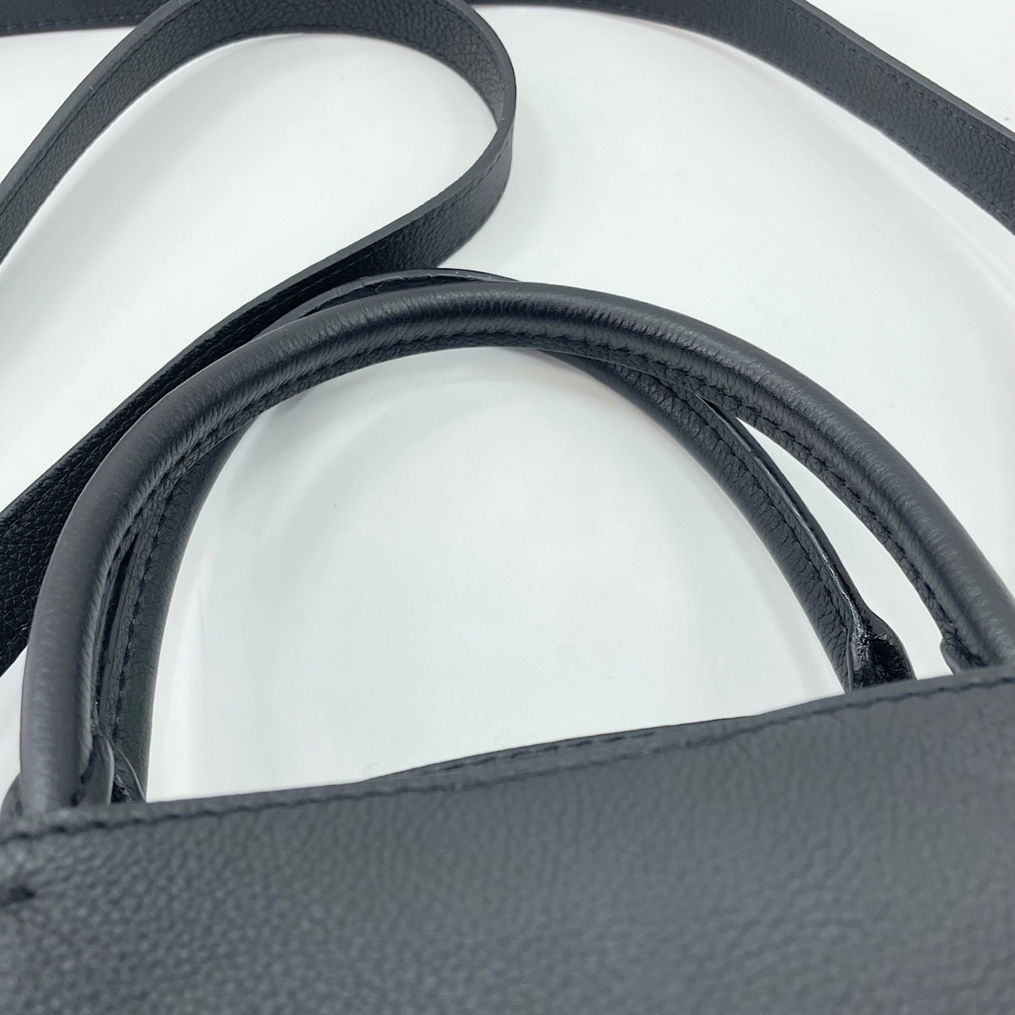 Louis Vuitton Black Tote Bag (Pre-Owned)