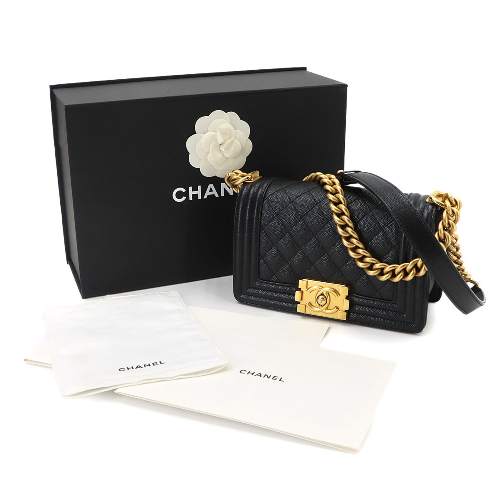 Chanel Boy Chanel Black Grained Calfskin Handbag Shoulder Bag (Pre-Owned)