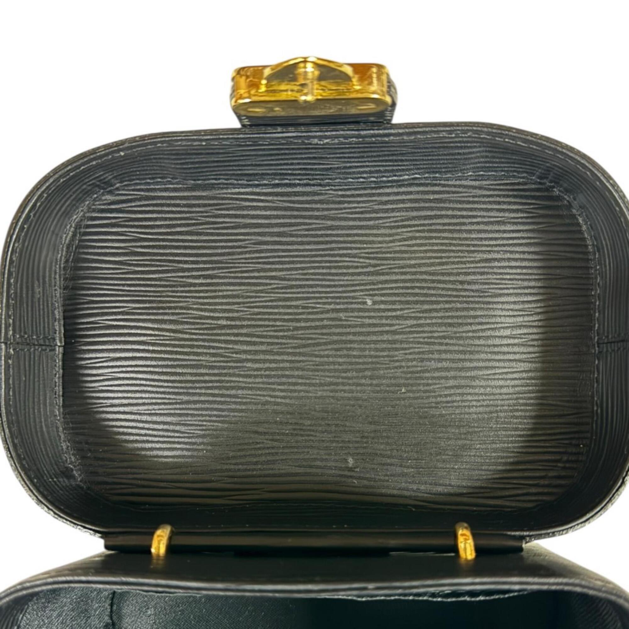 Fendi Black Leather Shoulder Bag (Pre-Owned)