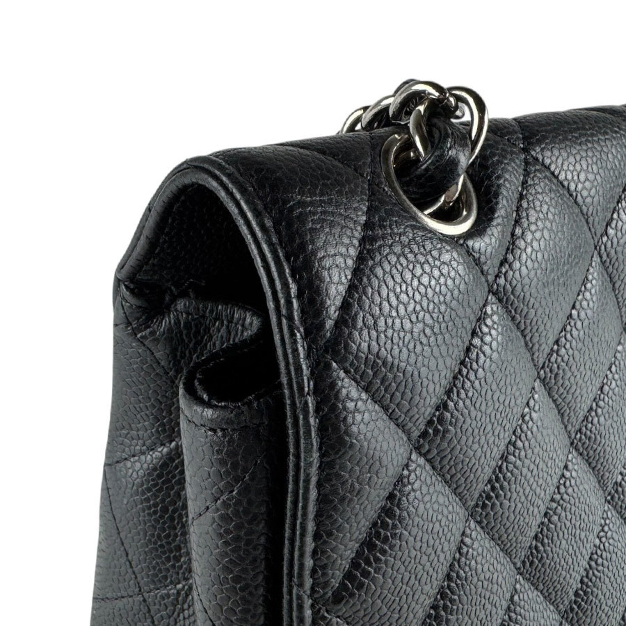 Chanel Black Grained Calfskin Shoulder Bag (Pre-Owned)