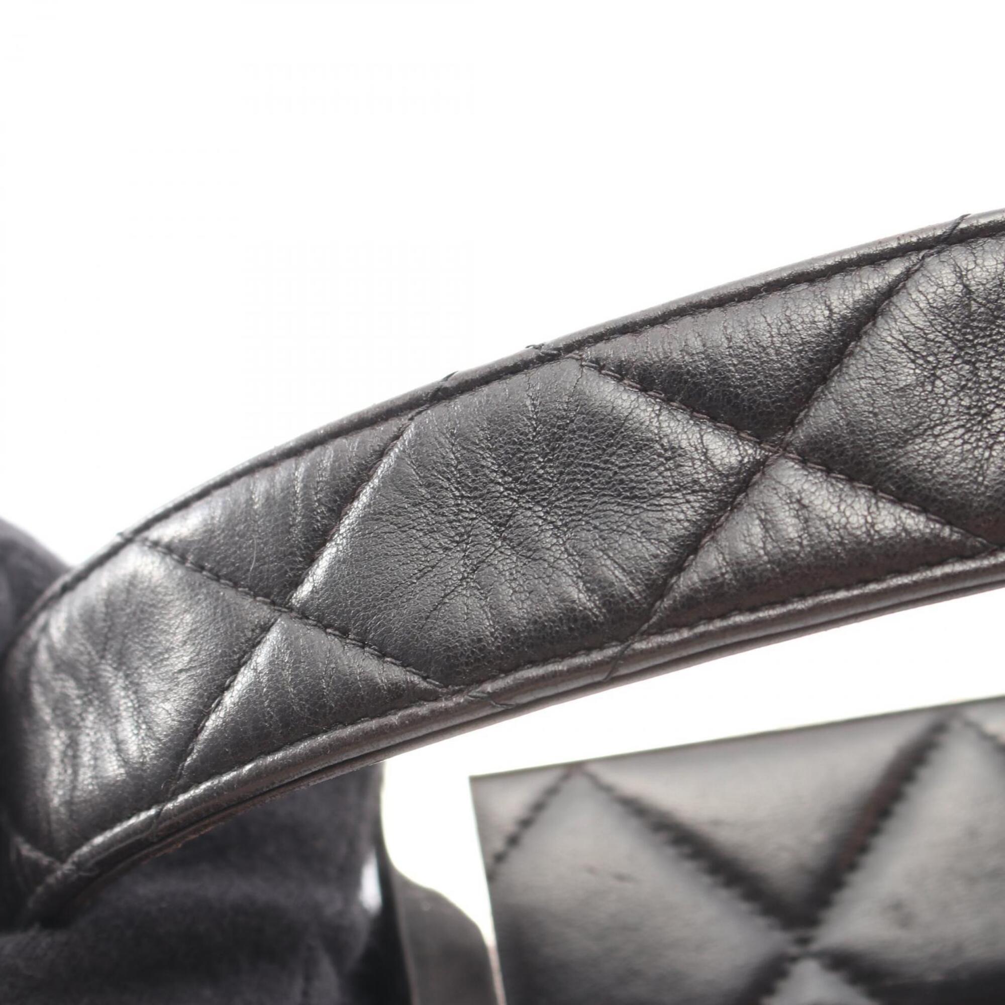 Chanel Black Leather Handbag (Pre-Owned)
