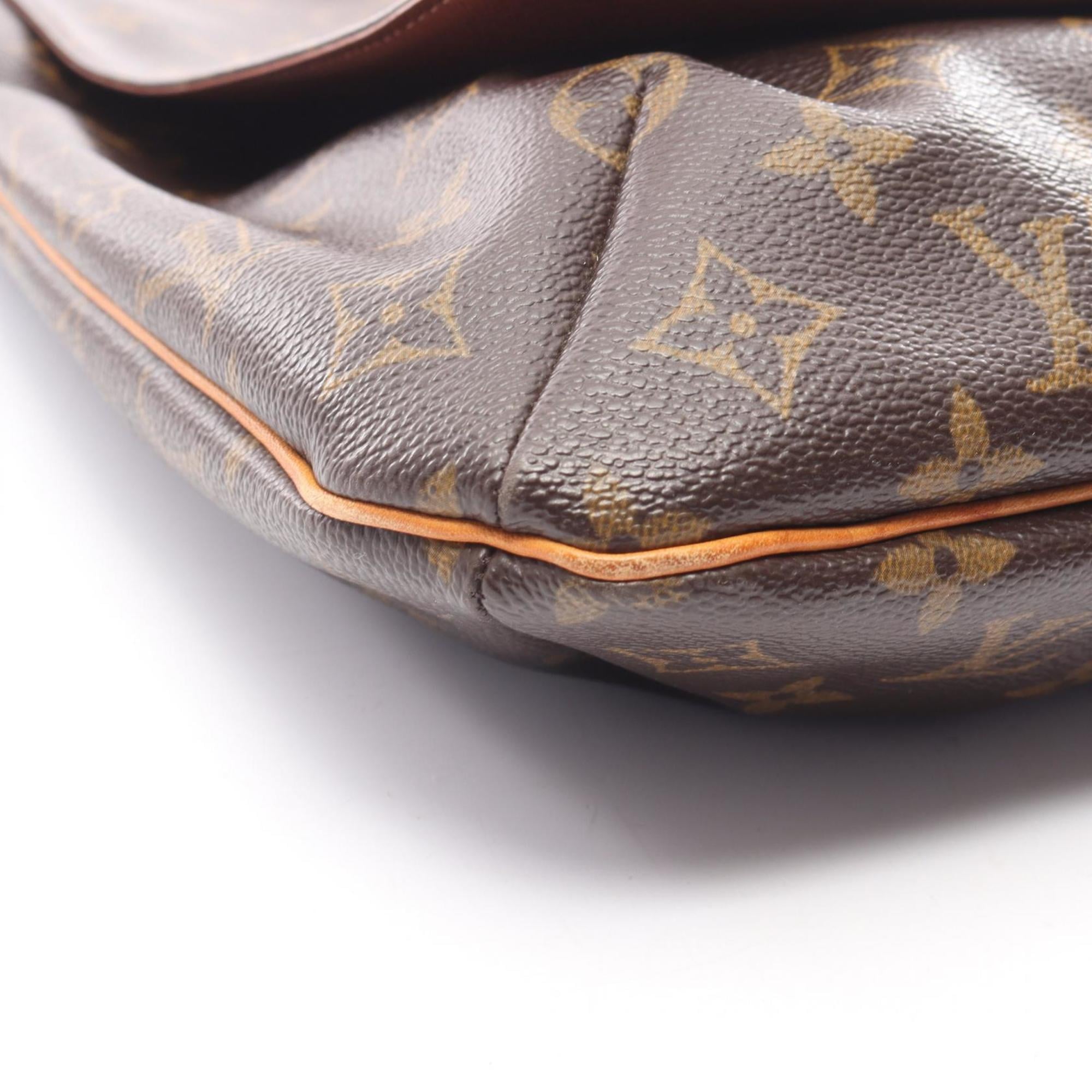 Louis Vuitton Brown Coated Canvas Leather Handbag Shoulder Bag (Pre-Owned)