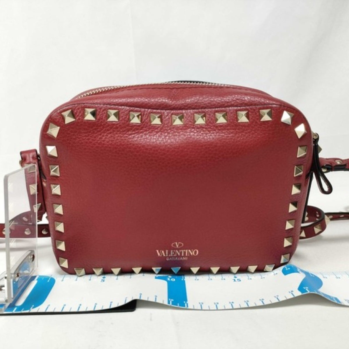 Valentino Garavani Red Color Leather Shoulder Bag (Pre-Owned)