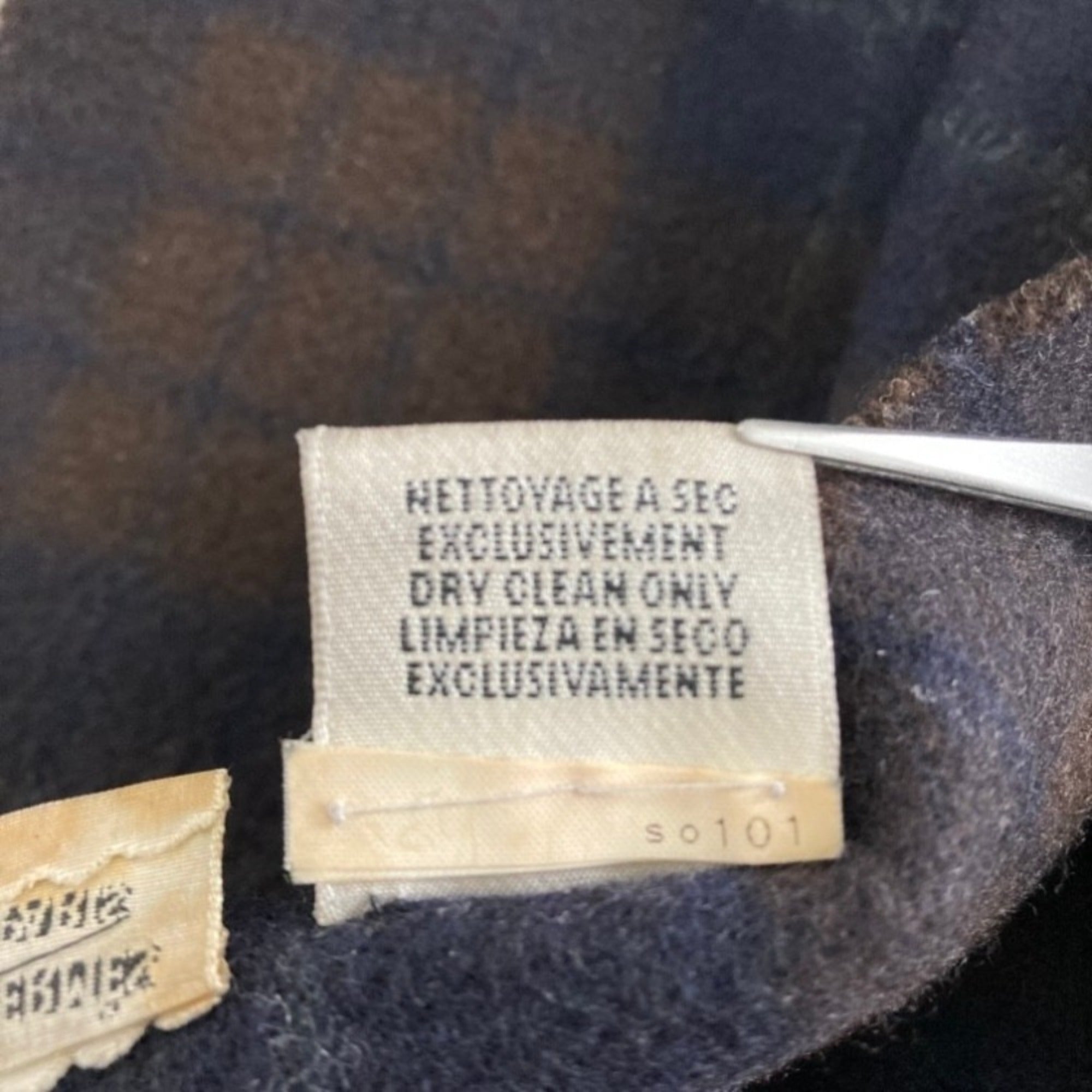 Hermes Brown Navy Cashmere (Pre-Owned)