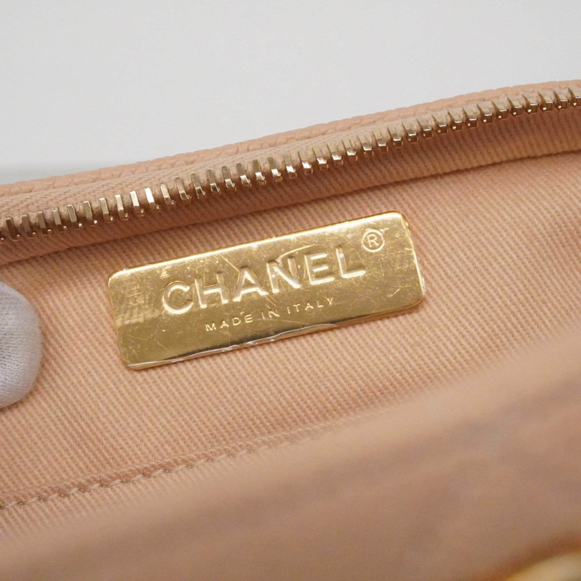 Chanel Beige Grained Calfskin Shoulder Bag (Pre-Owned)