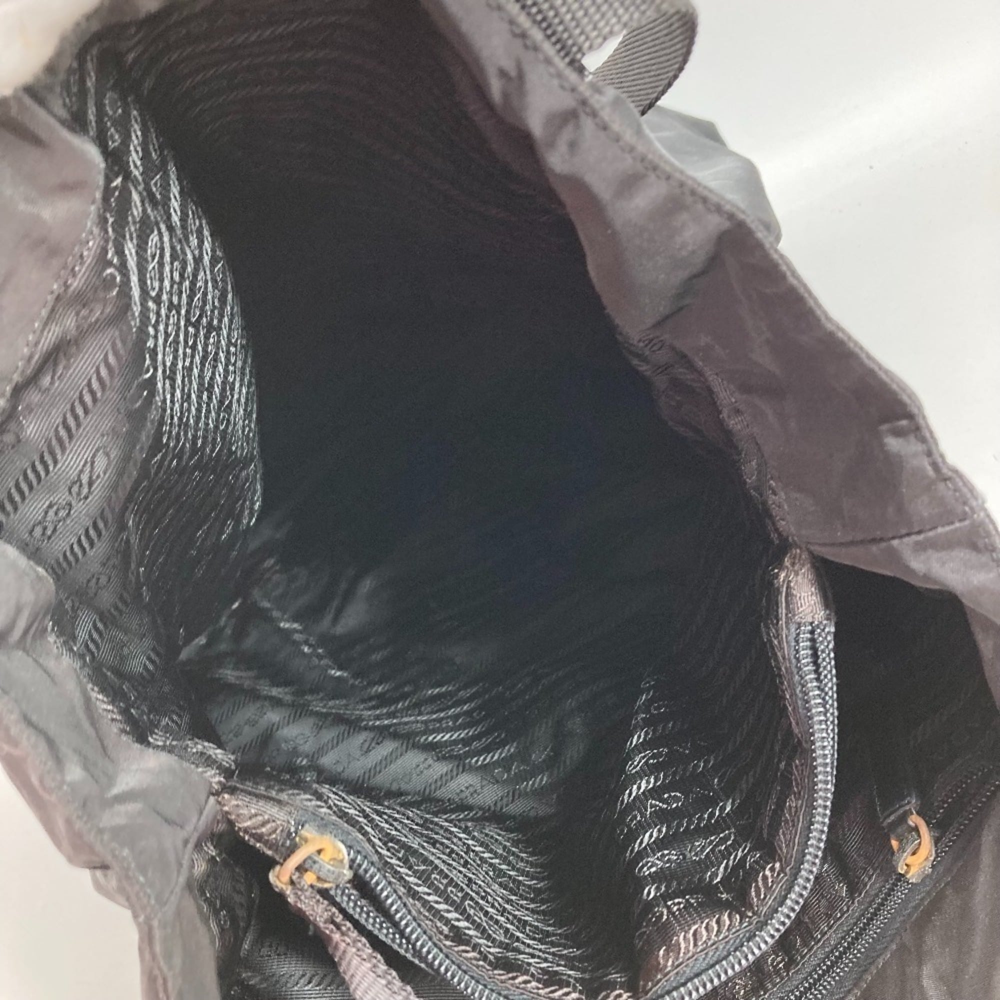 Prada Black Nylon Handbag Shoulder Bag Tote Bag (Pre-Owned)