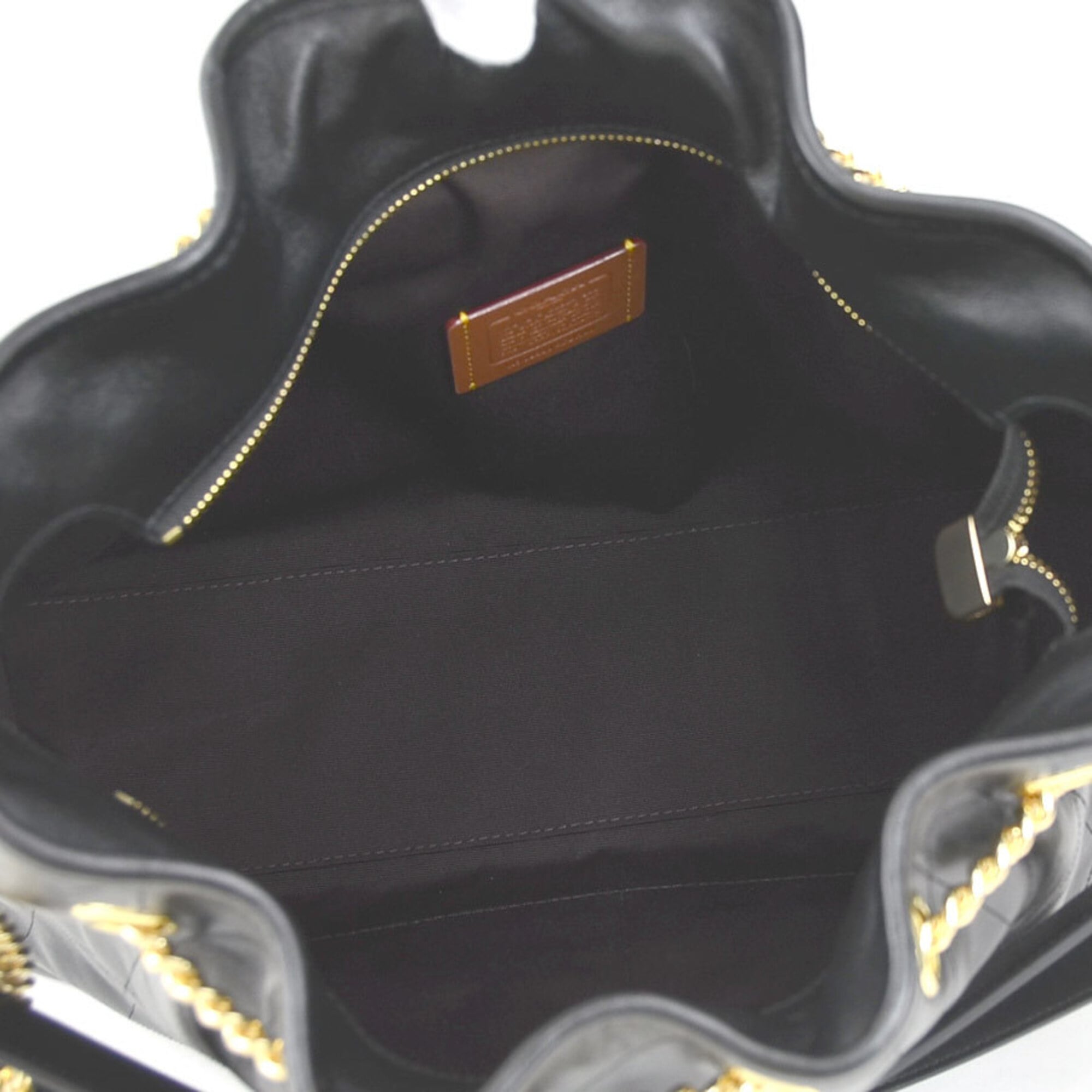 Coach Black Leather Shoulder Bag (Pre-Owned)