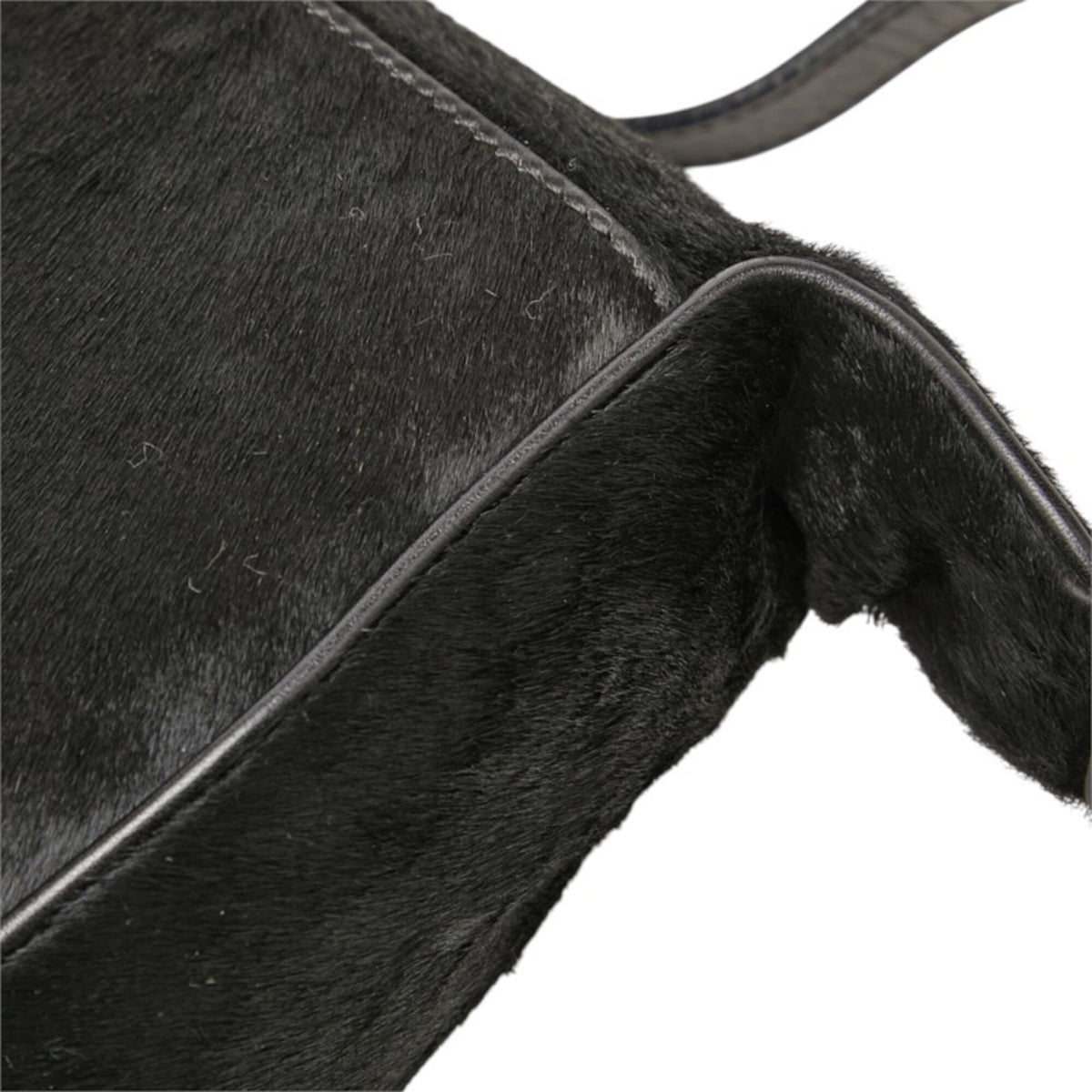 Fendi Black Leather Shoulder Bag (Pre-Owned)