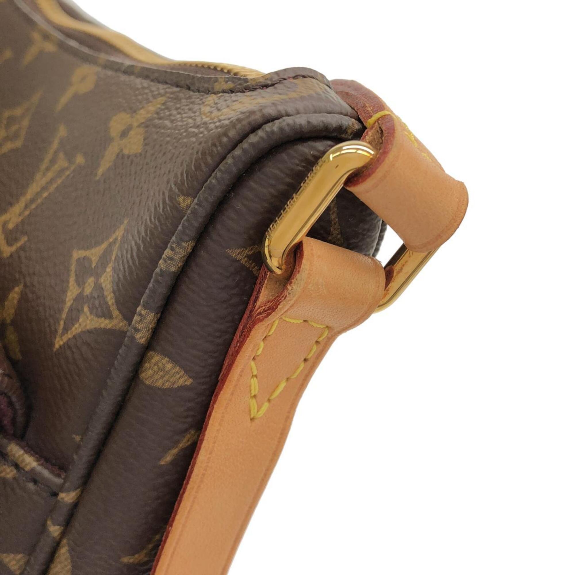 Louis Vuitton Marron Coated Canvas Shoulder Bag (Pre-Owned)