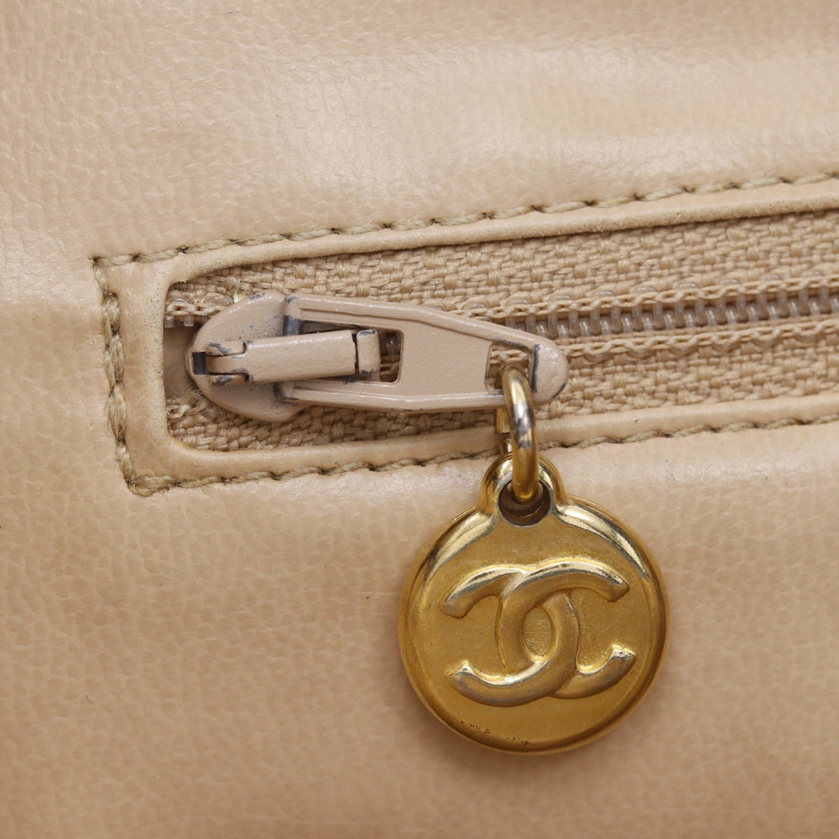 Chanel Blue Grained Calfskin Tote Bag (Pre-Owned)