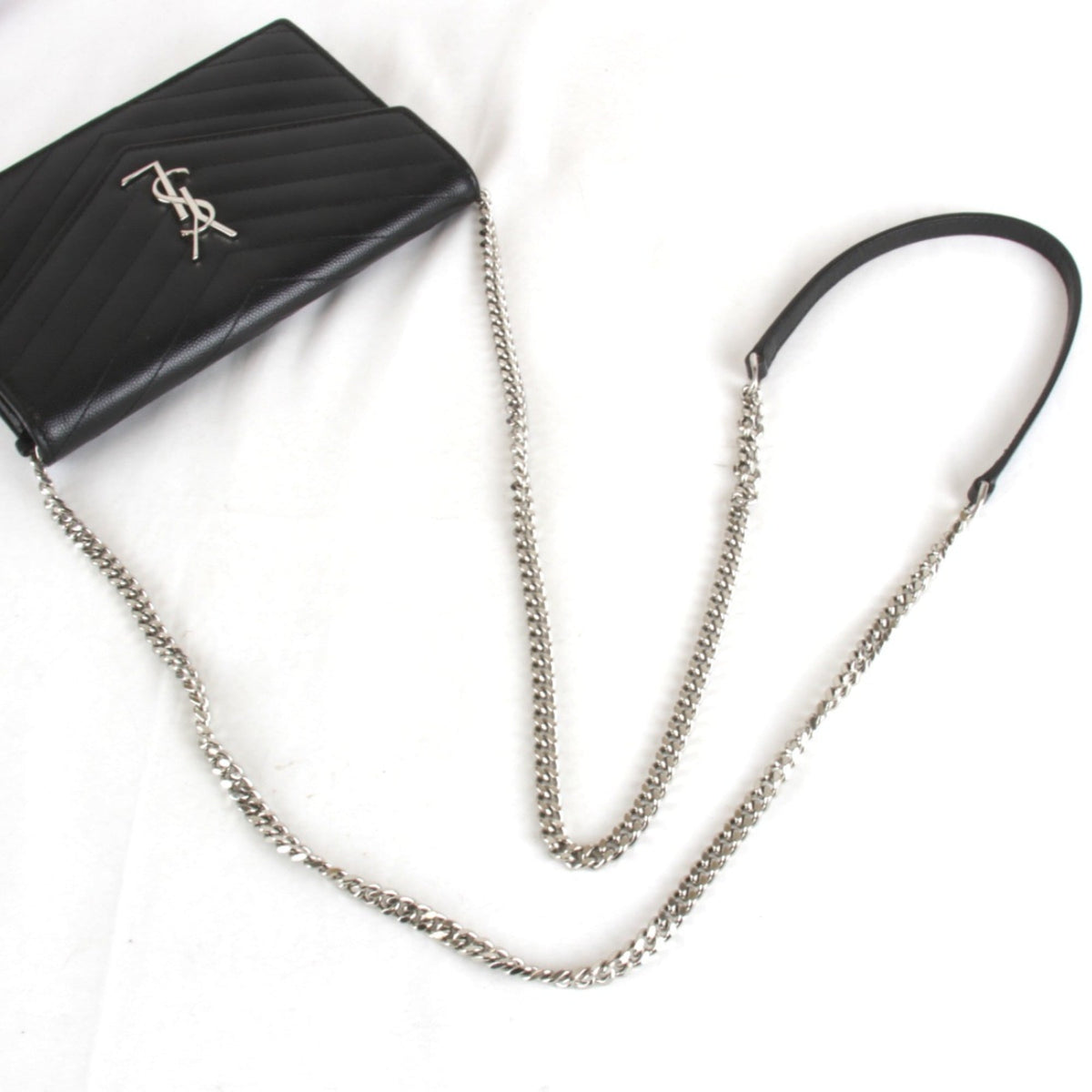 Saint Laurent Black Leather Shoulder Bag (Pre-Owned)