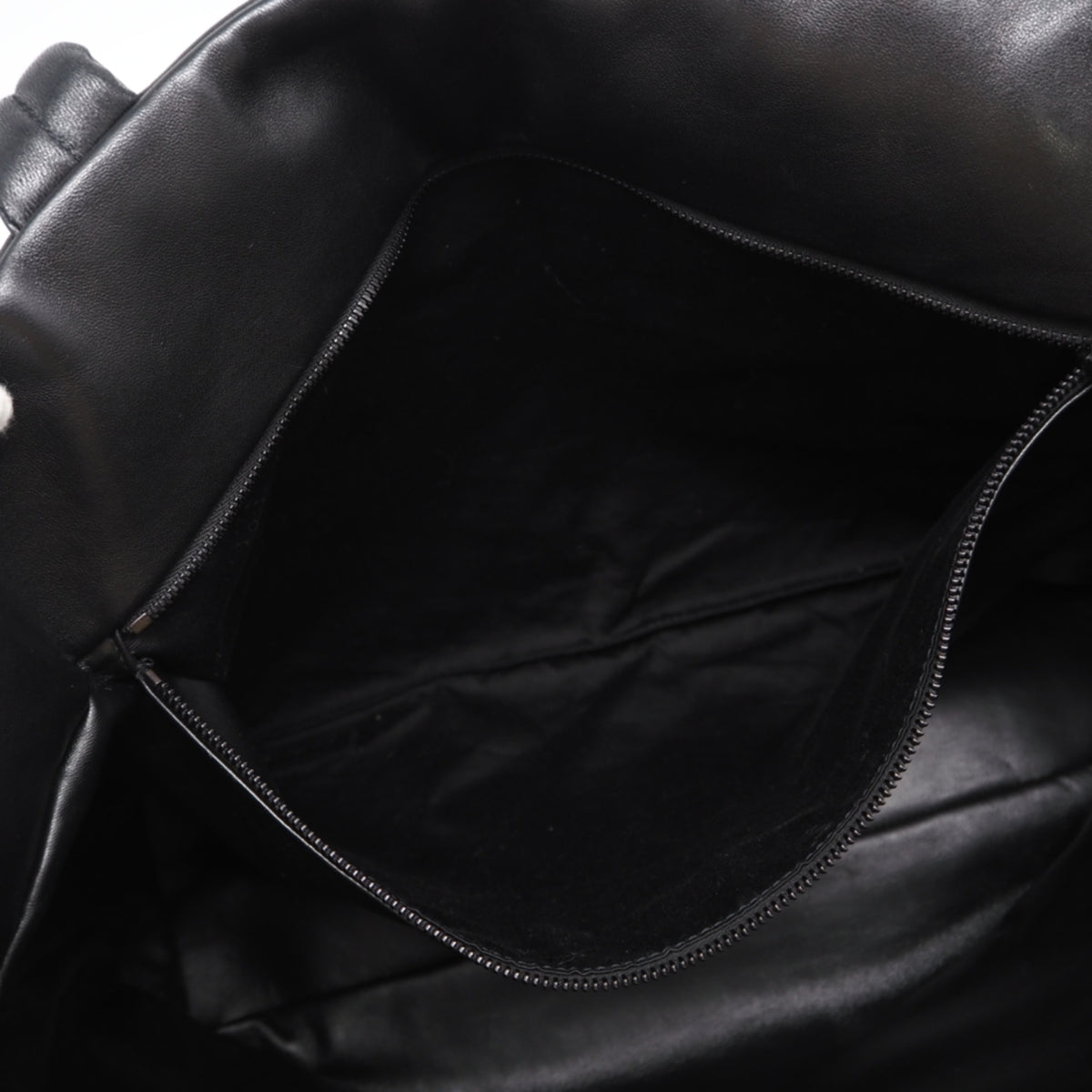 Yves Saint Laurent Black Leather Handbag Tote Bag (Pre-Owned)