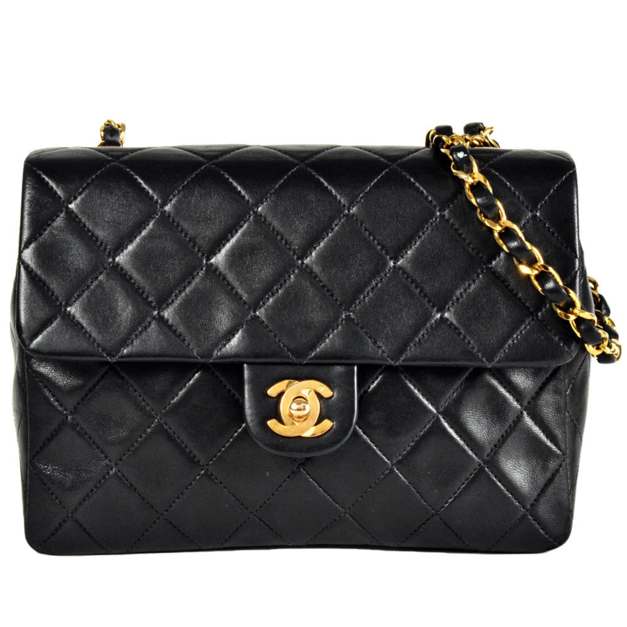 Chanel Black Leather Shoulder Bag (Pre-Owned)