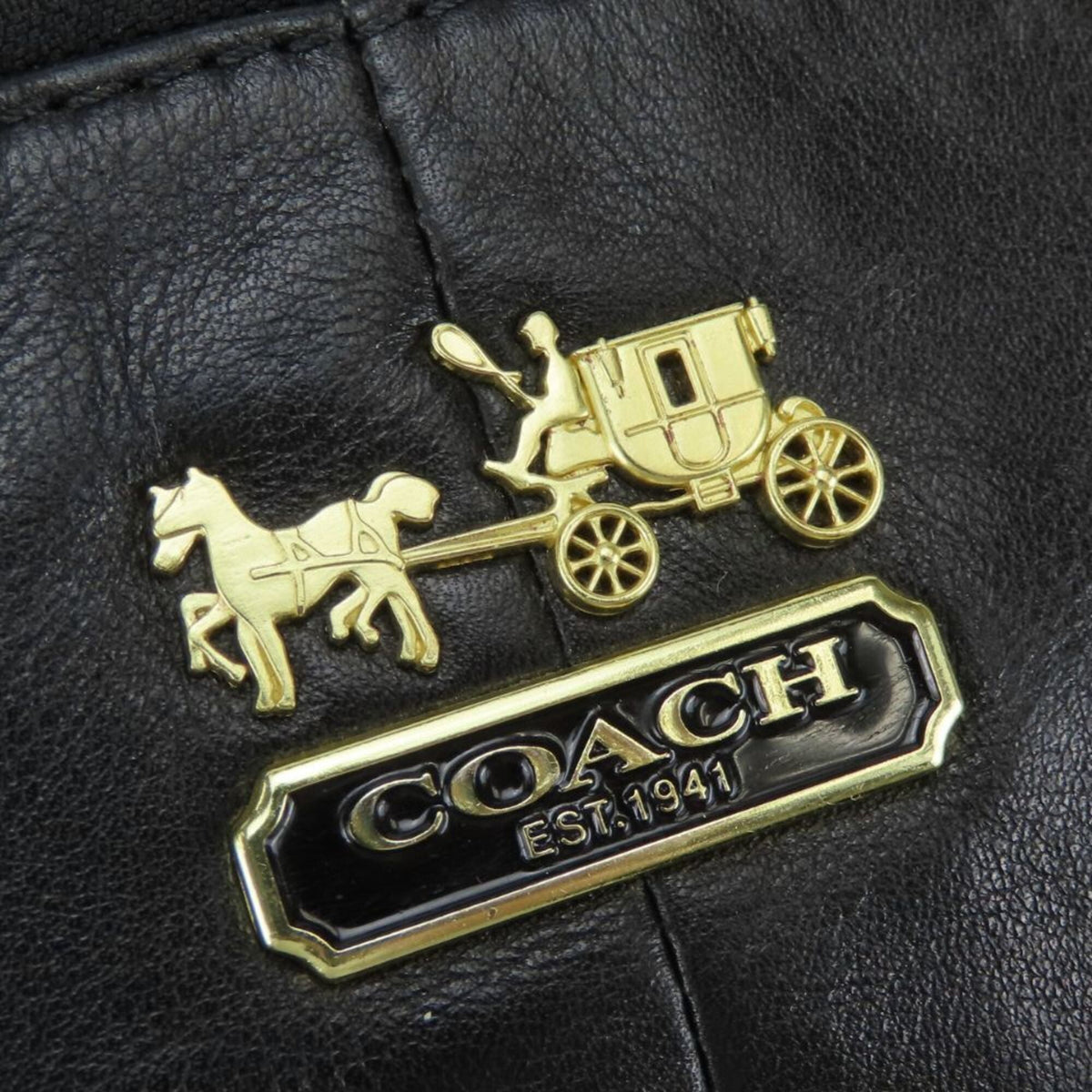 Coach Black Leather Handbag (Pre-Owned)