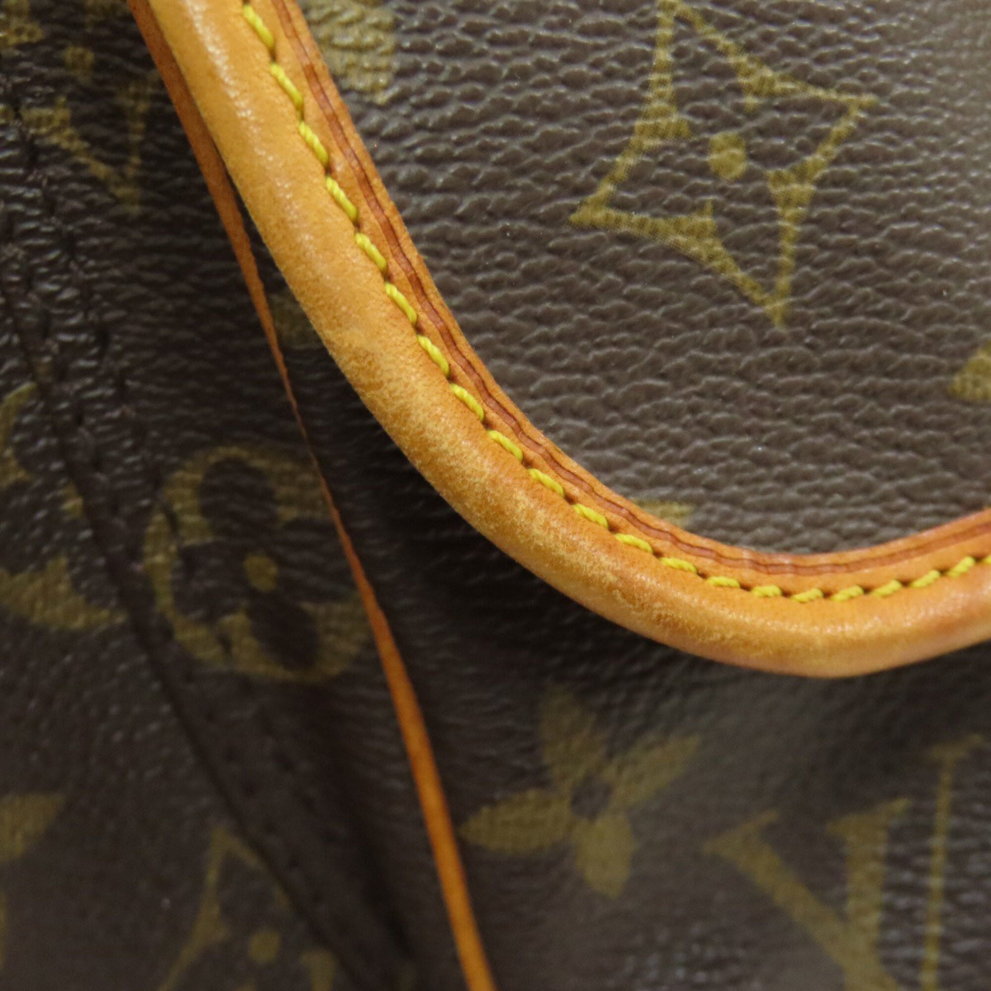 Louis Vuitton Brown Monogram Monogram Canvas Shoulder Bag (Pre-Owned)