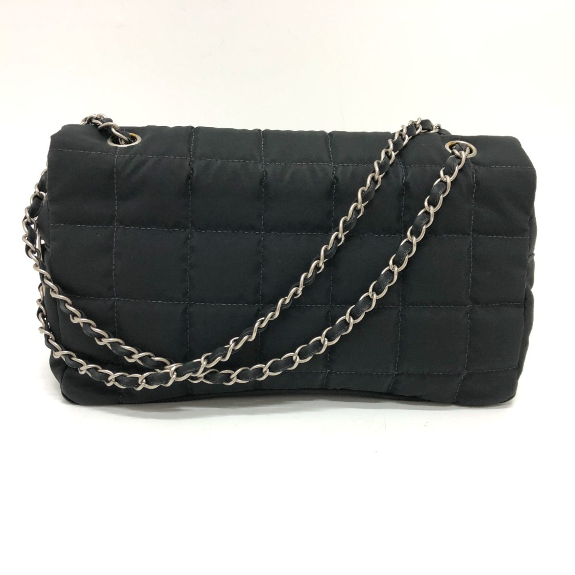 Chanel Black Cloth Shoulder Bag (Pre-Owned)
