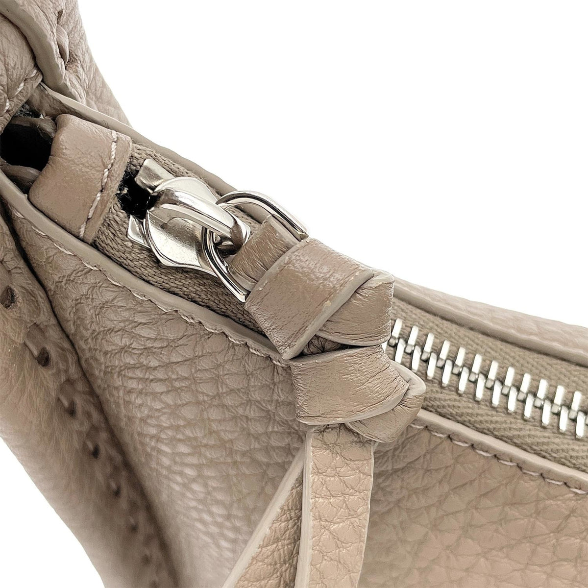 Fendi Beige Gray Leather Handbag (Pre-Owned)