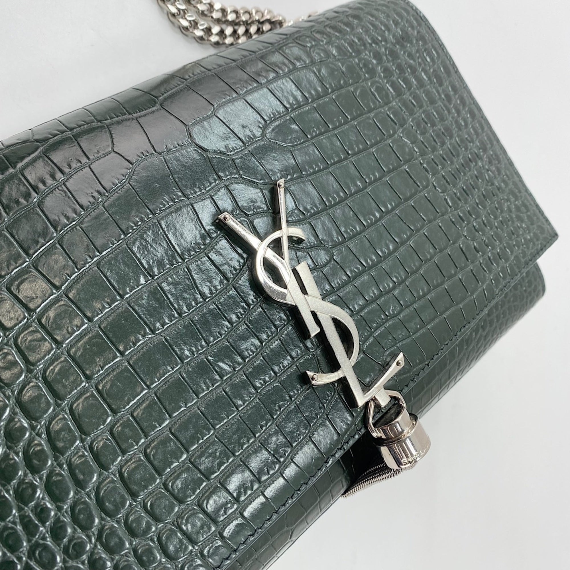 Yves Saint Laurent Green Leather Shoulder Bag (Pre-Owned)