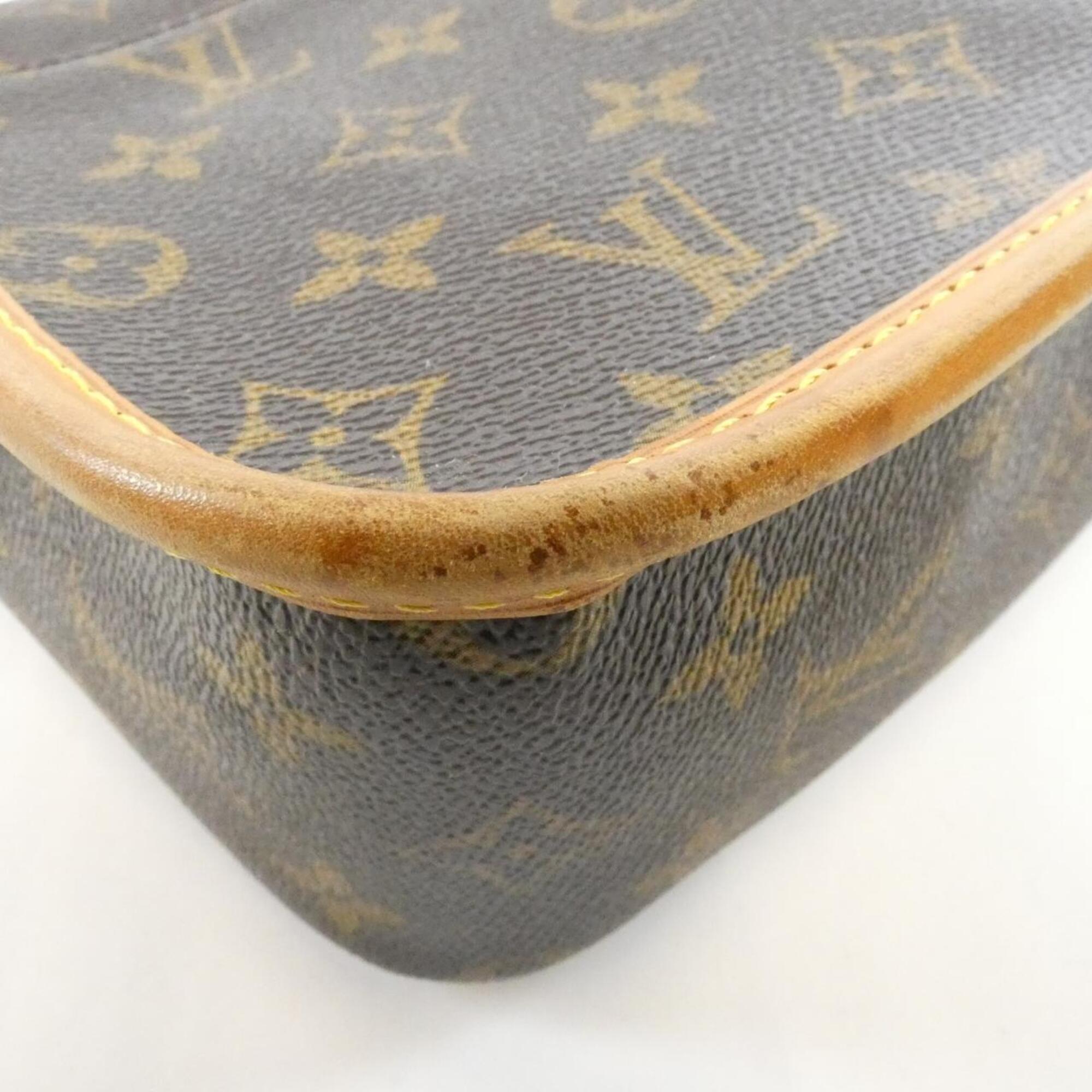Louis Vuitton Brown Coated Canvas Shoulder Bag (Pre-Owned)