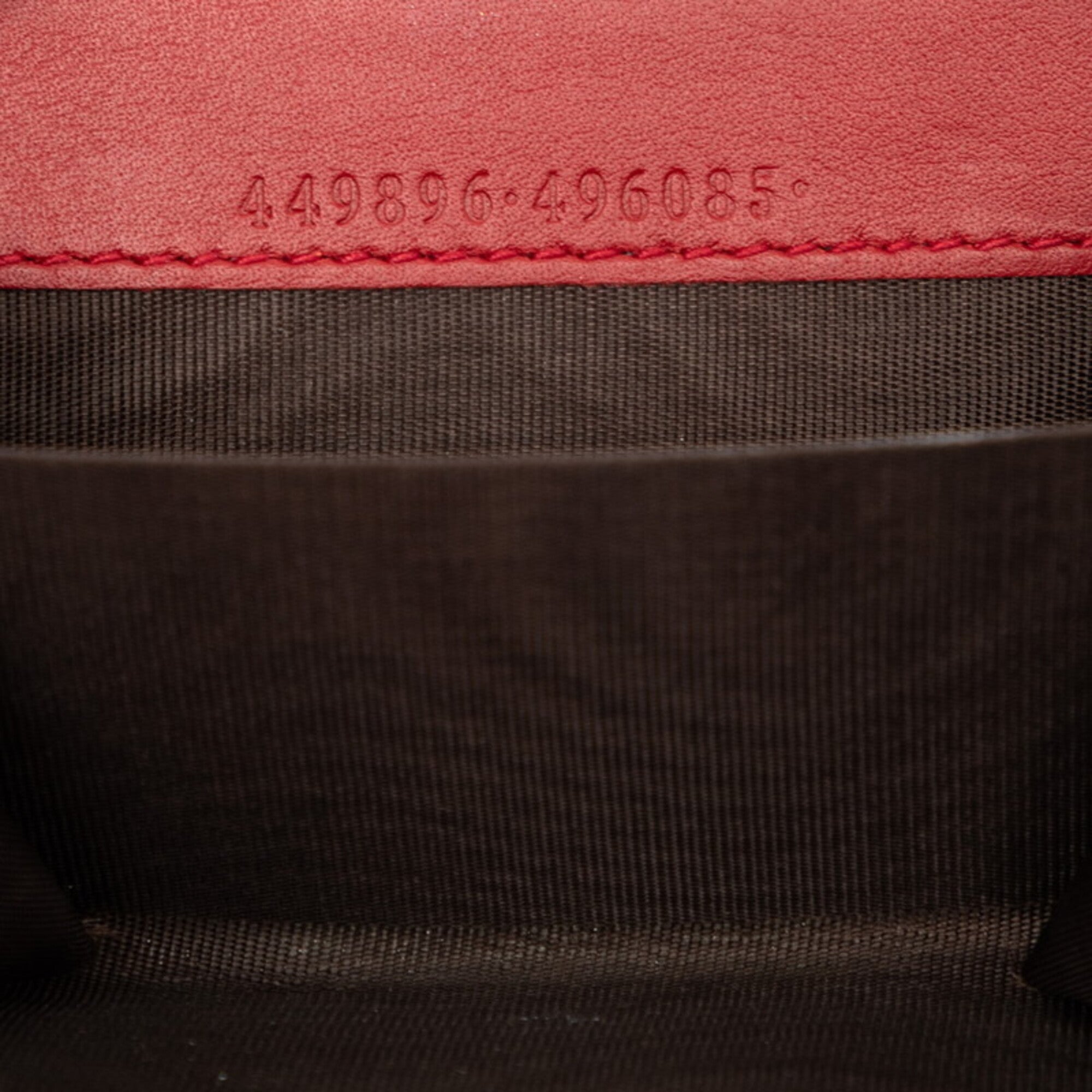 Gucci Red Color Leather Coin Purse/Coin Case (Pre-Owned)