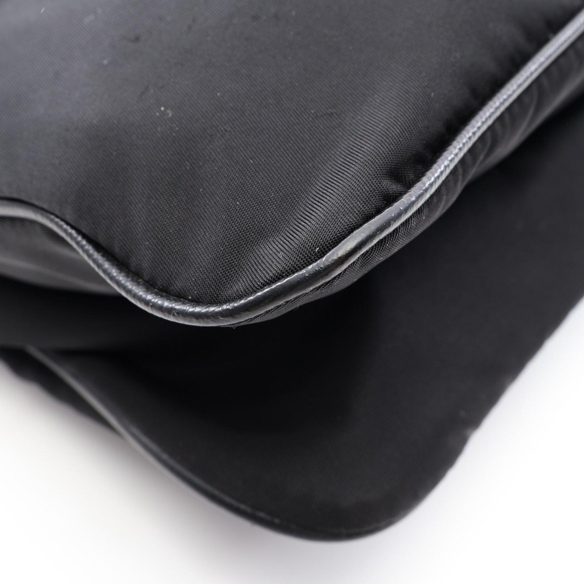 Prada Black Nylon Leather Shoulder Bag (Pre-Owned)
