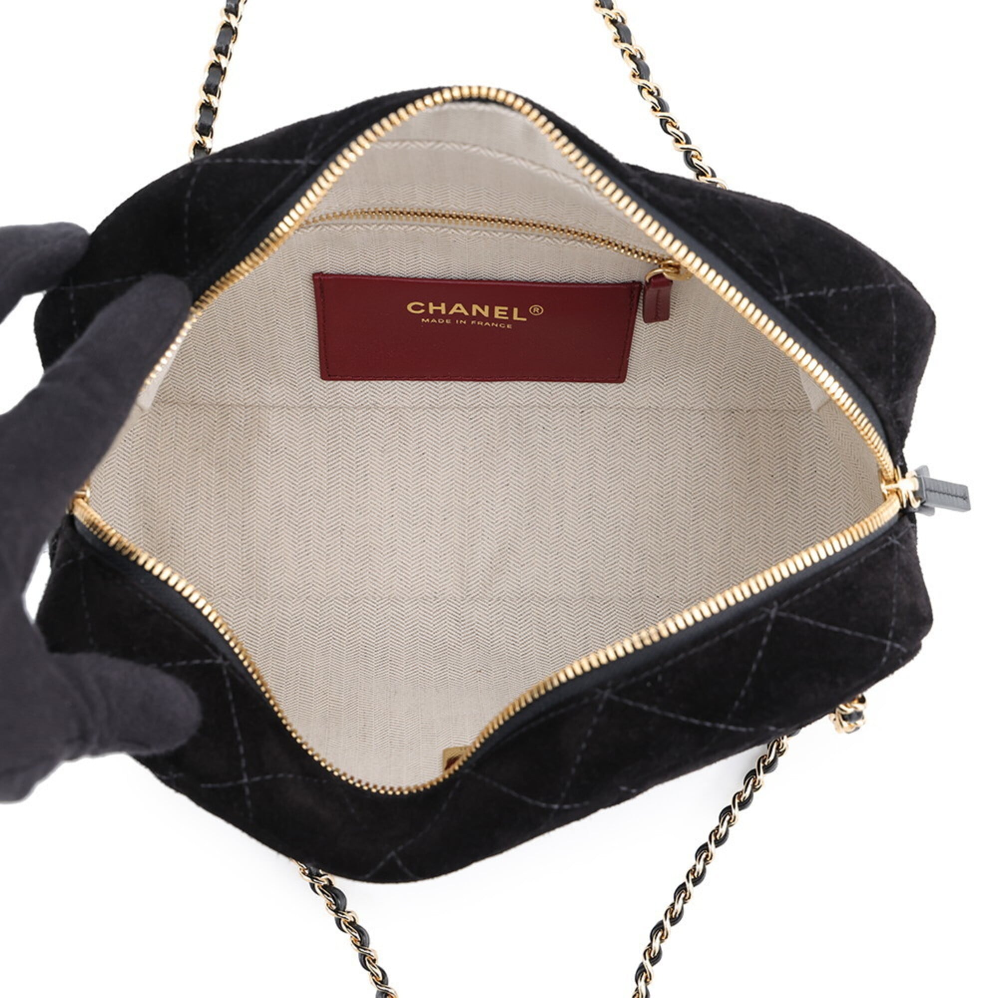 Chanel Black Suede Leather Shoulder Bag (Pre-Owned)