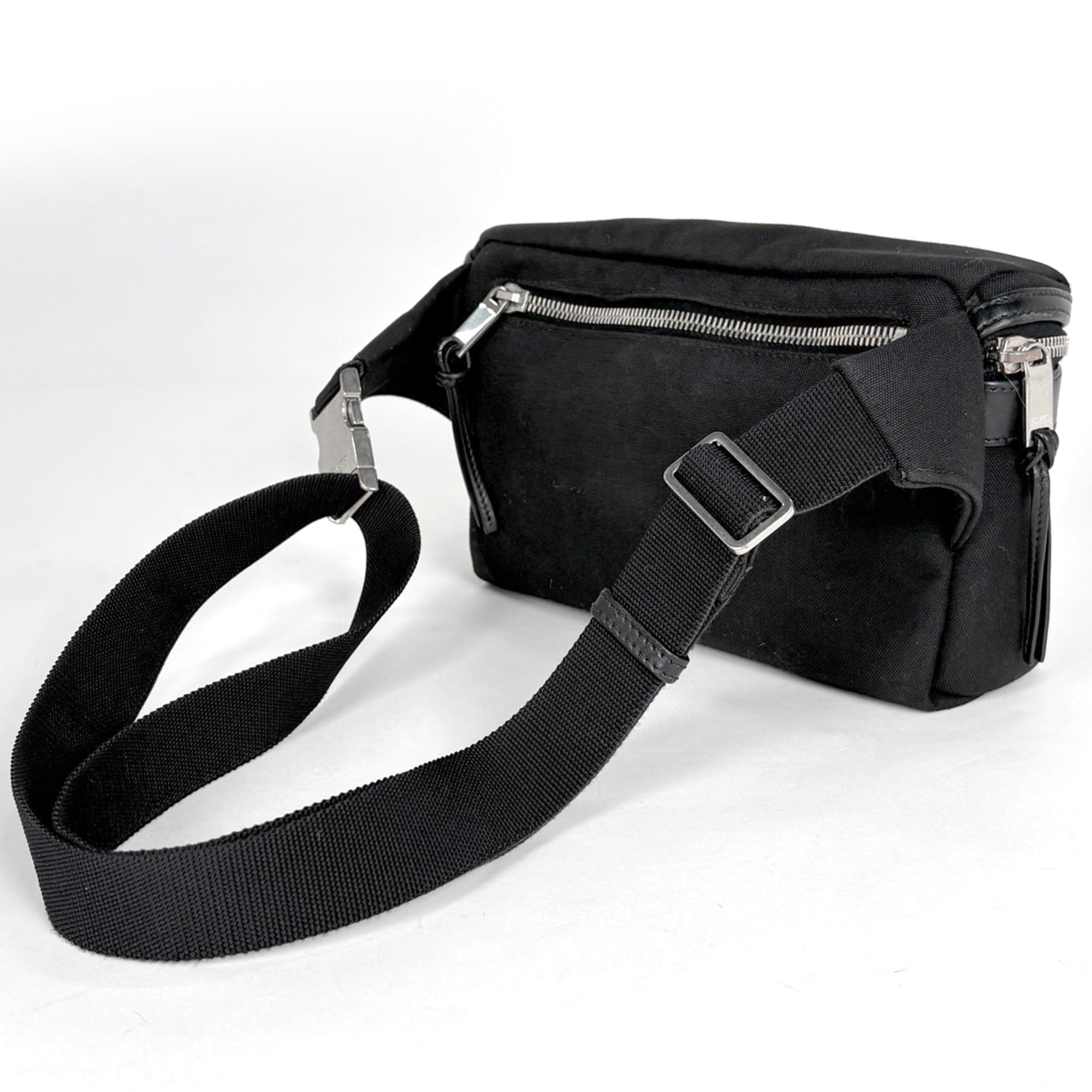 Yves Saint Laurent Black Canvas Leather Sling Bag (Pre-Owned)