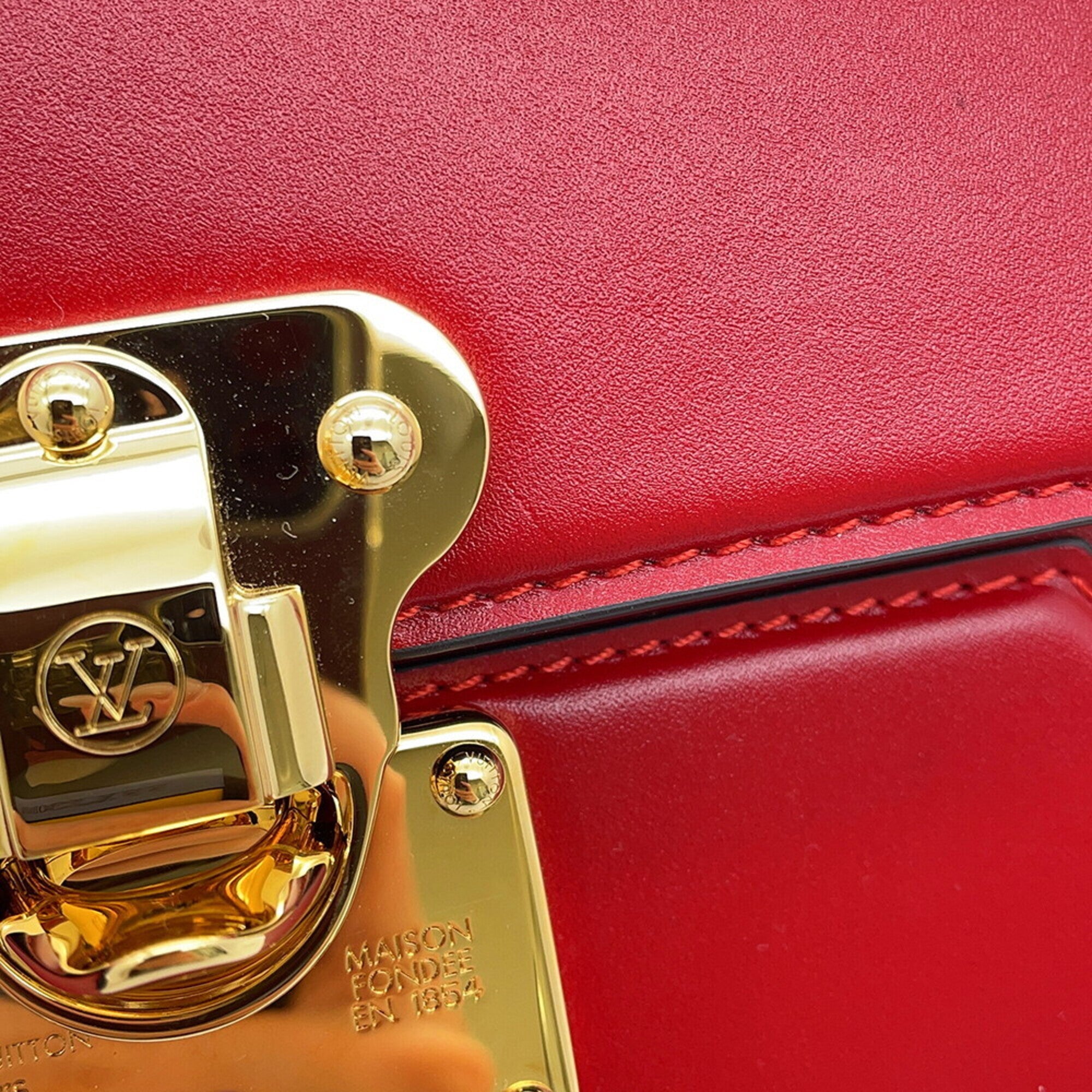 Louis Vuitton Red Color Exotic Leather Handbag Shoulder Bag (Pre-Owned)