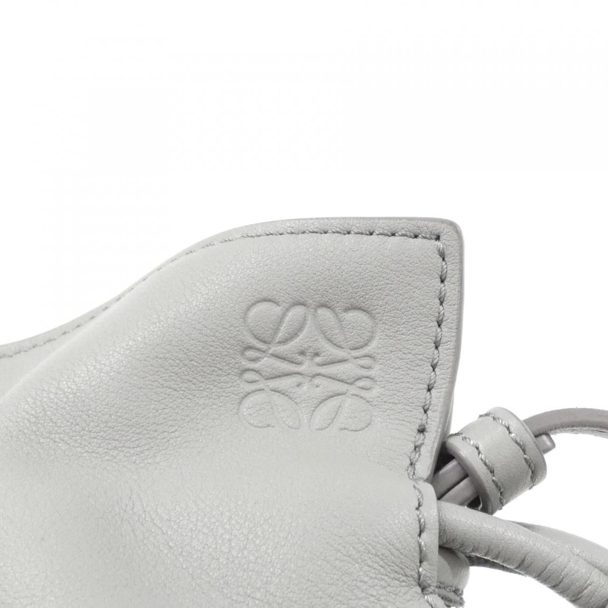 Loewe Gray Leather Handbag (Pre-Owned)