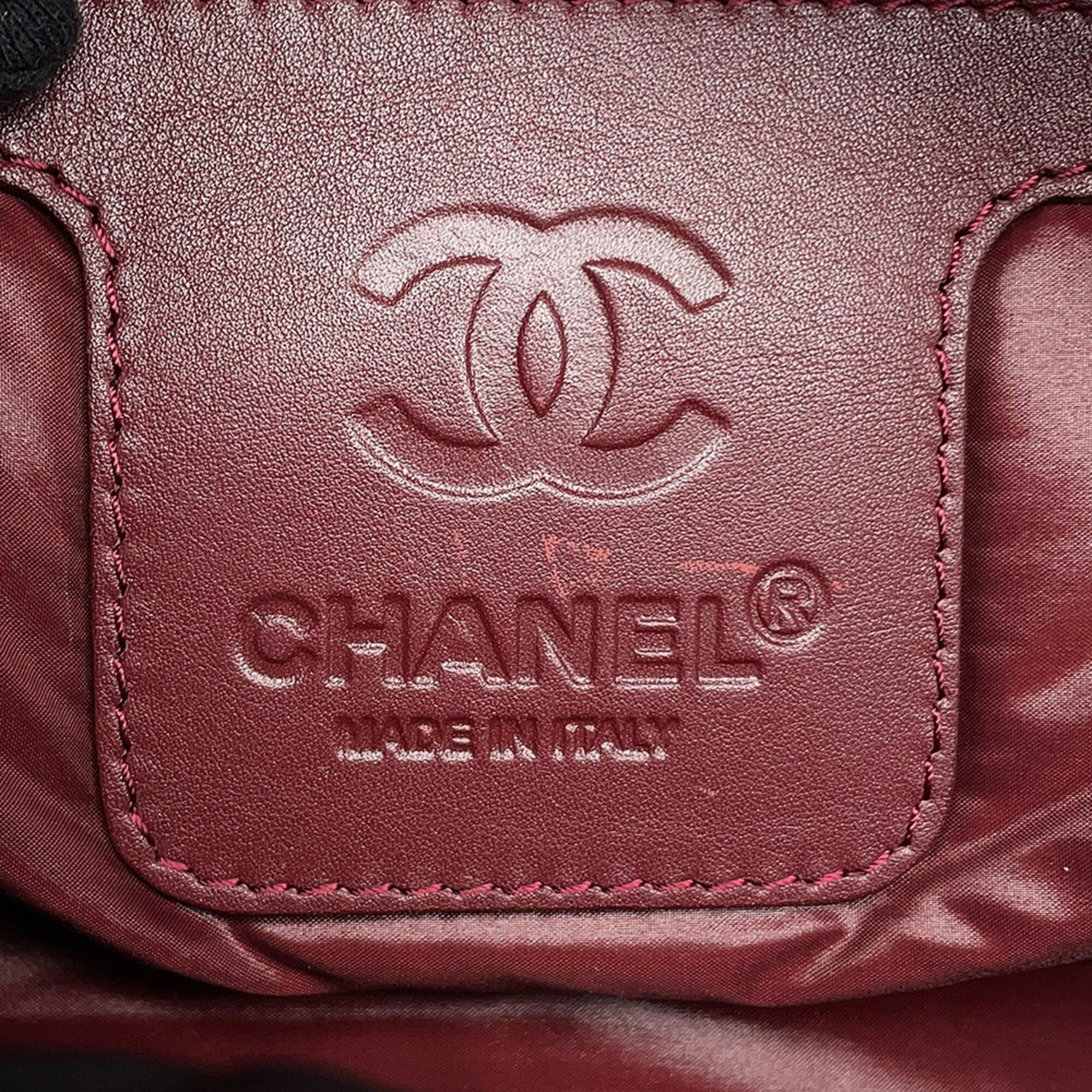 Chanel Black Nylon Handbag Tote Bag (Pre-Owned)