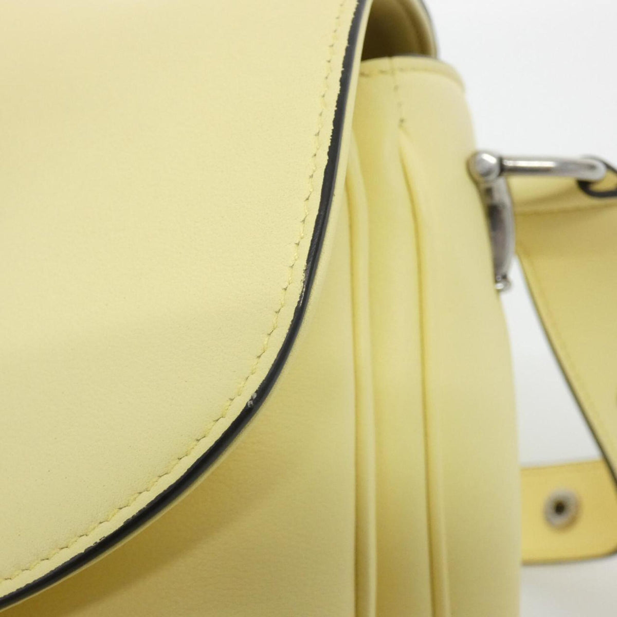 Gucci Yellow Leather Shoulder Bag (Pre-Owned)