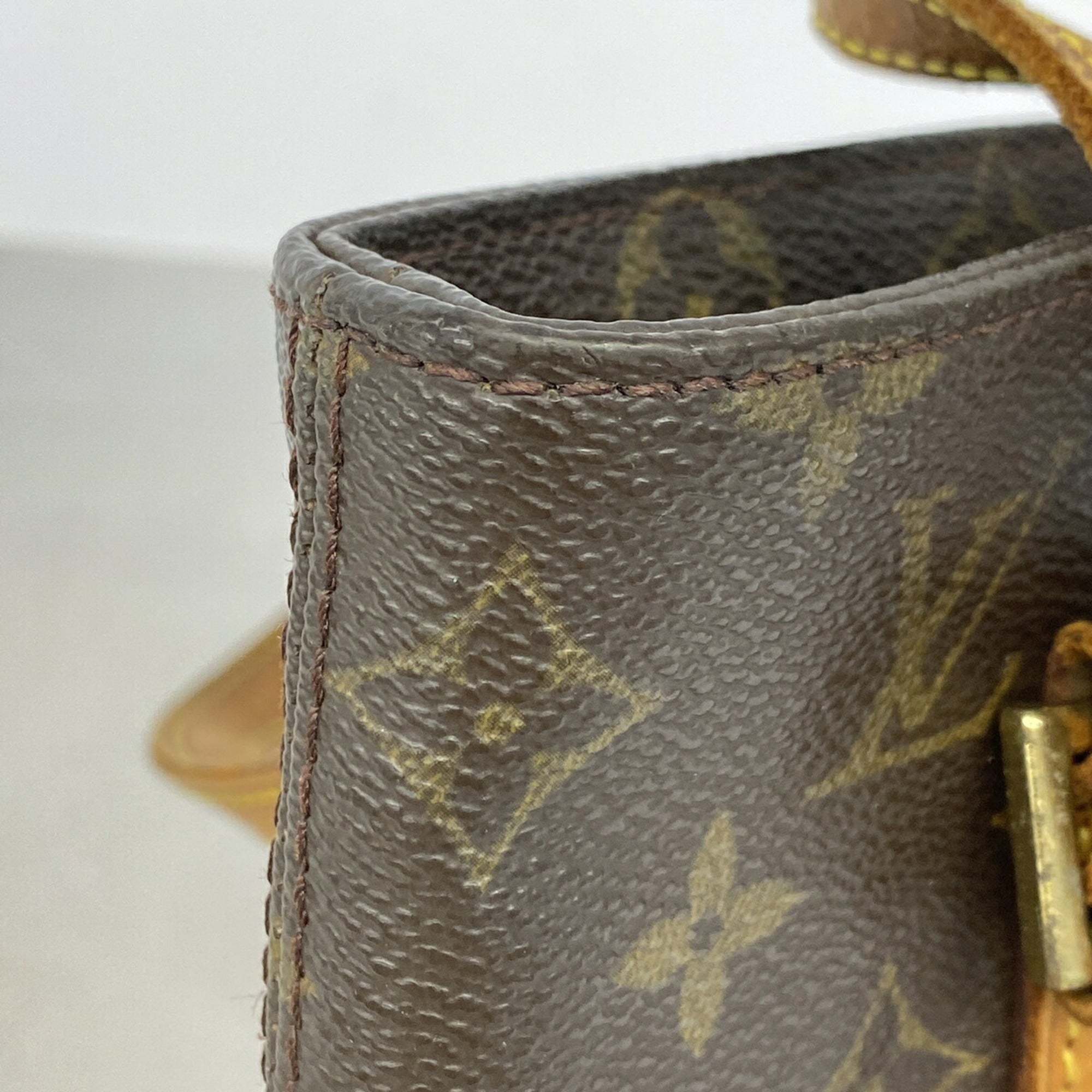 Louis Vuitton Brown Handbag (Pre-Owned)